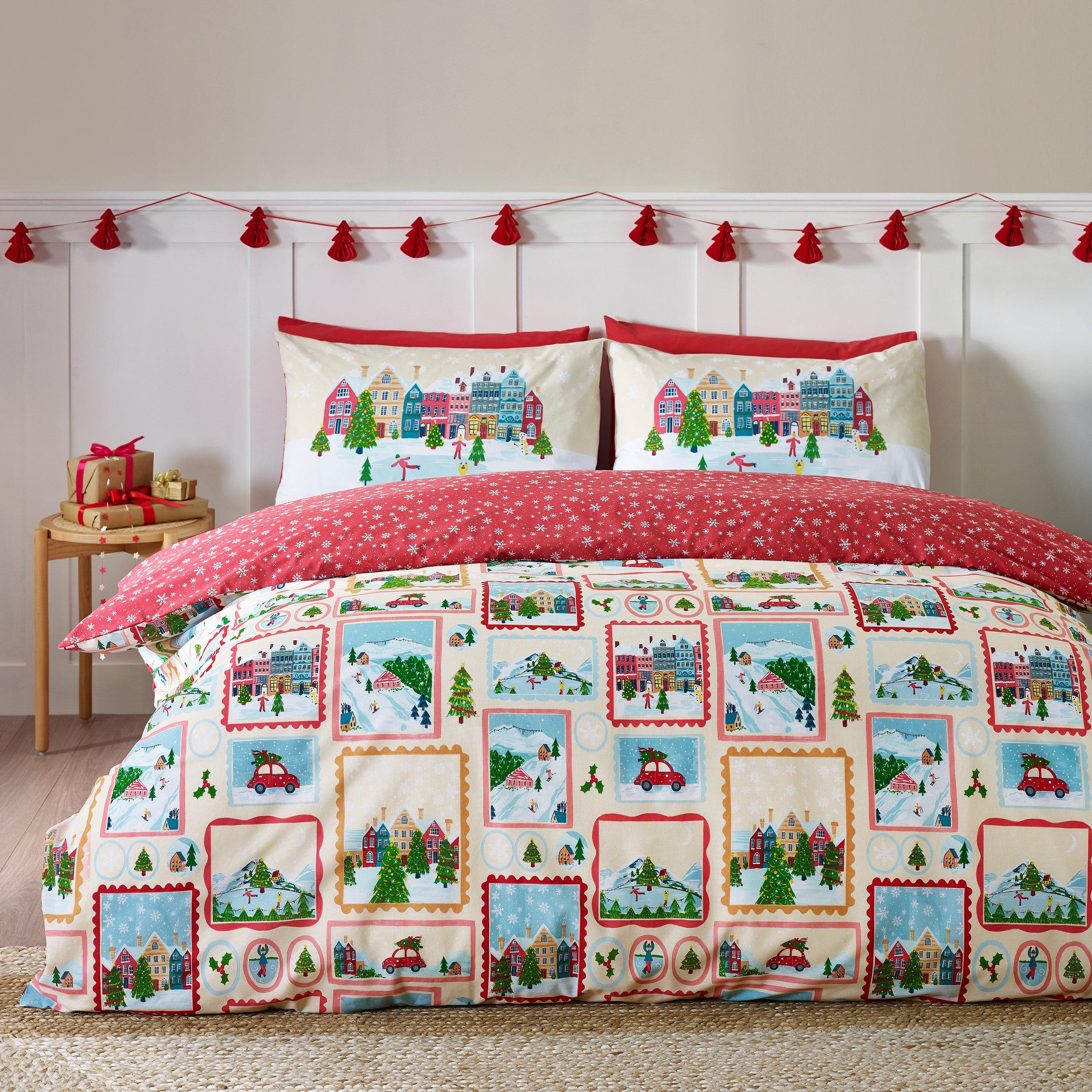 Catherine Lansfield  Christmas Town Stamps Reversible Duvet Cover Set - Natural - Single
