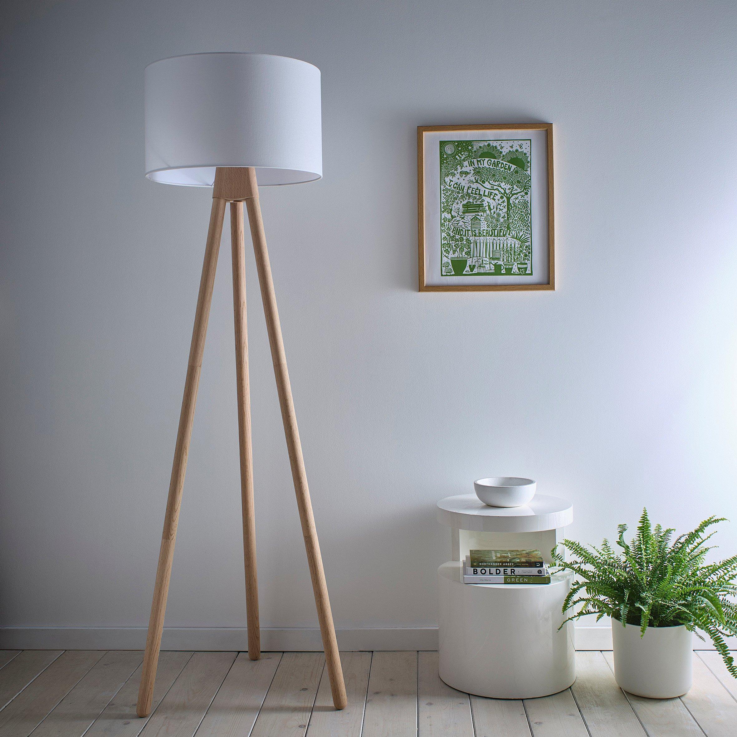 K Living  Erice Wooden Tripod Floor Lamp - Natural