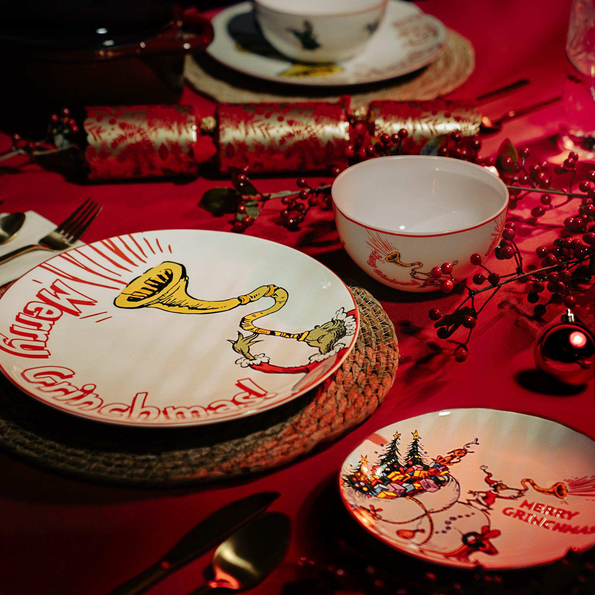 White - The Grinch - 12 PIECE DINNER SET MERRY GRINCHMAS - 7