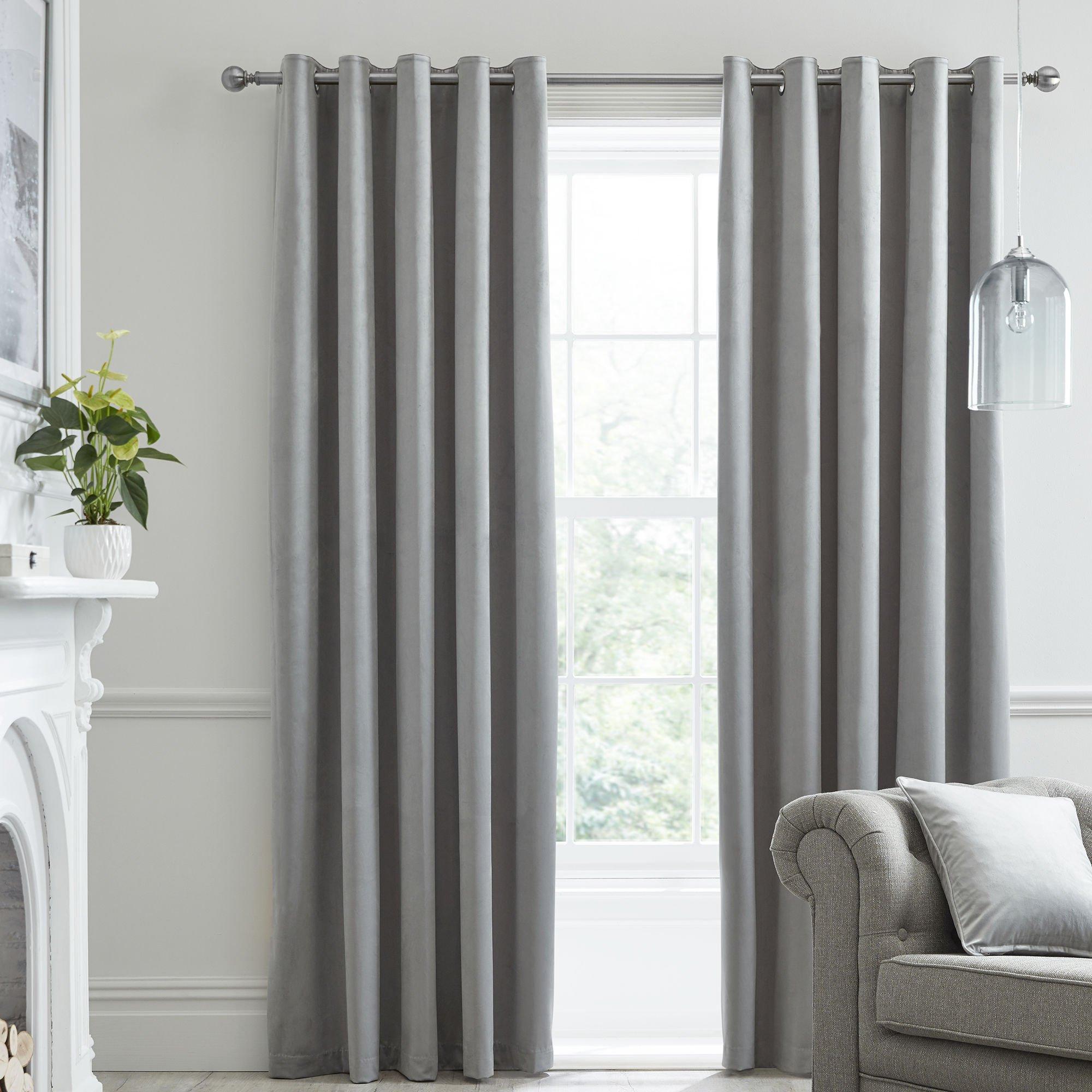 Laurence Llewelyn-Bowen  Montrose Thermal Velvet Eyelet Curtains In Navy - Silver - 66x72in