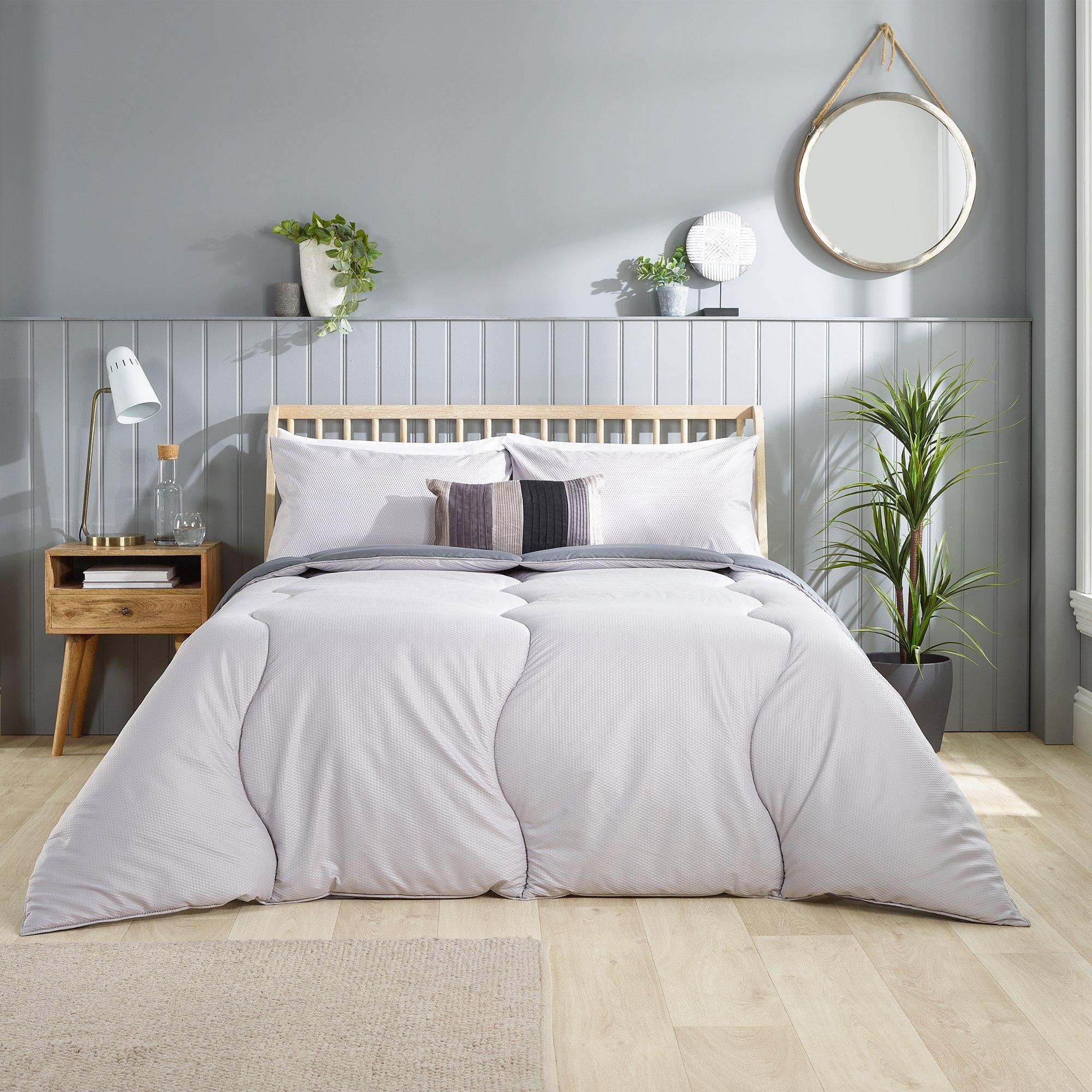 Embossed Waffle - Slumberdown - Back to Uni Embossed Waffle Duvet, 2 Pillows - 1