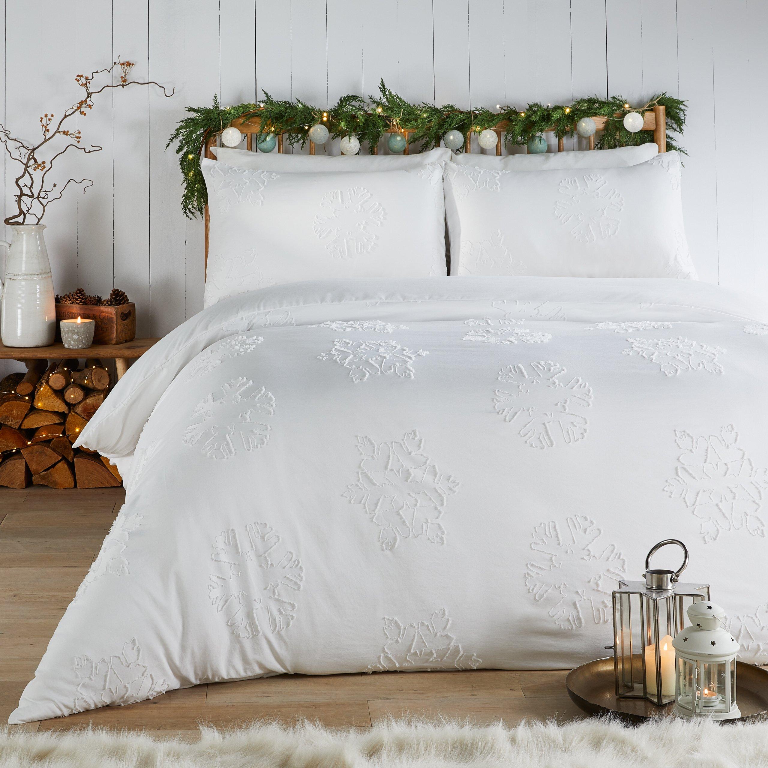 White - Duvet Day - Snow Crystal Tufted Soft Touch Duvet Set - 2