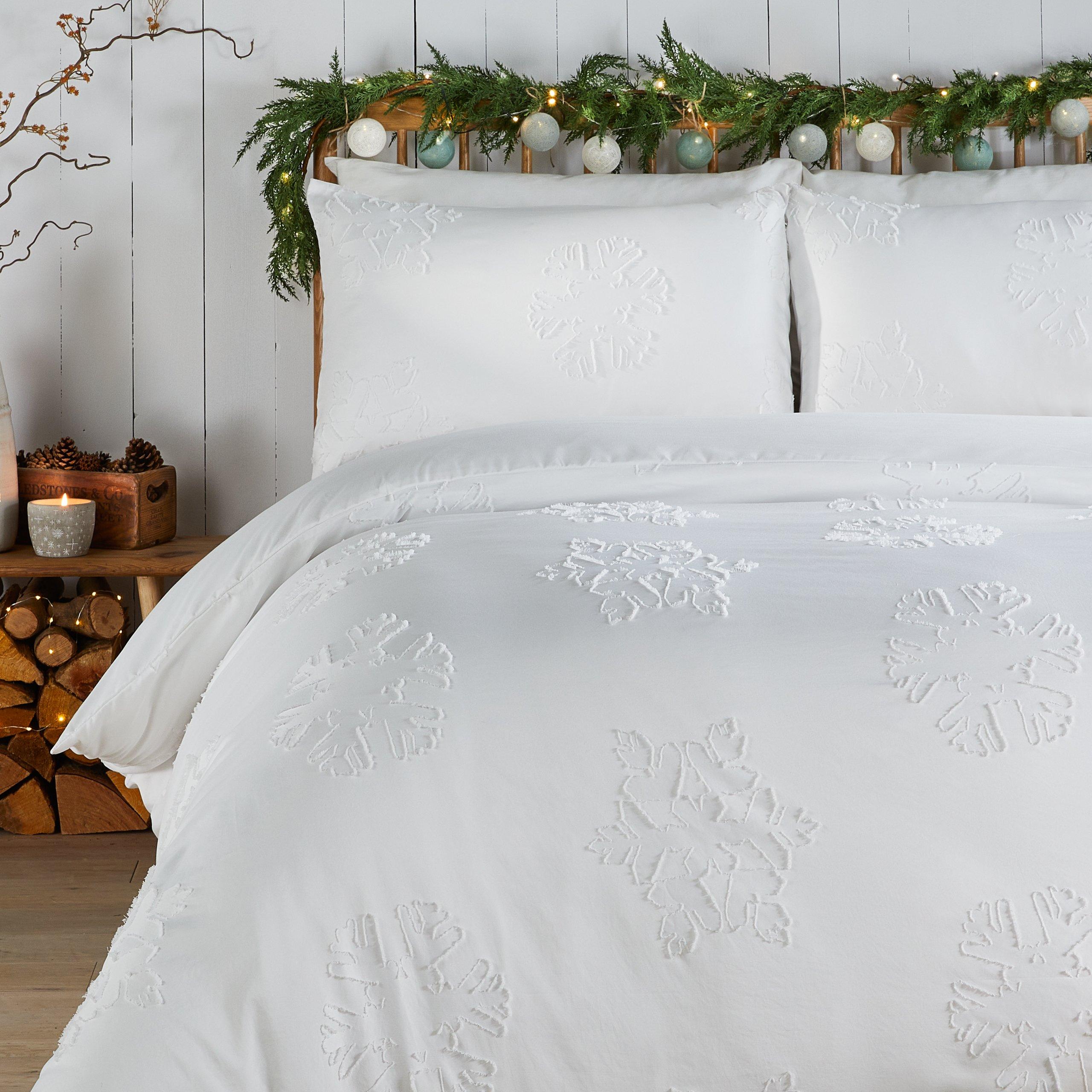White - Duvet Day - Snow Crystal Tufted Soft Touch Duvet Set - 4
