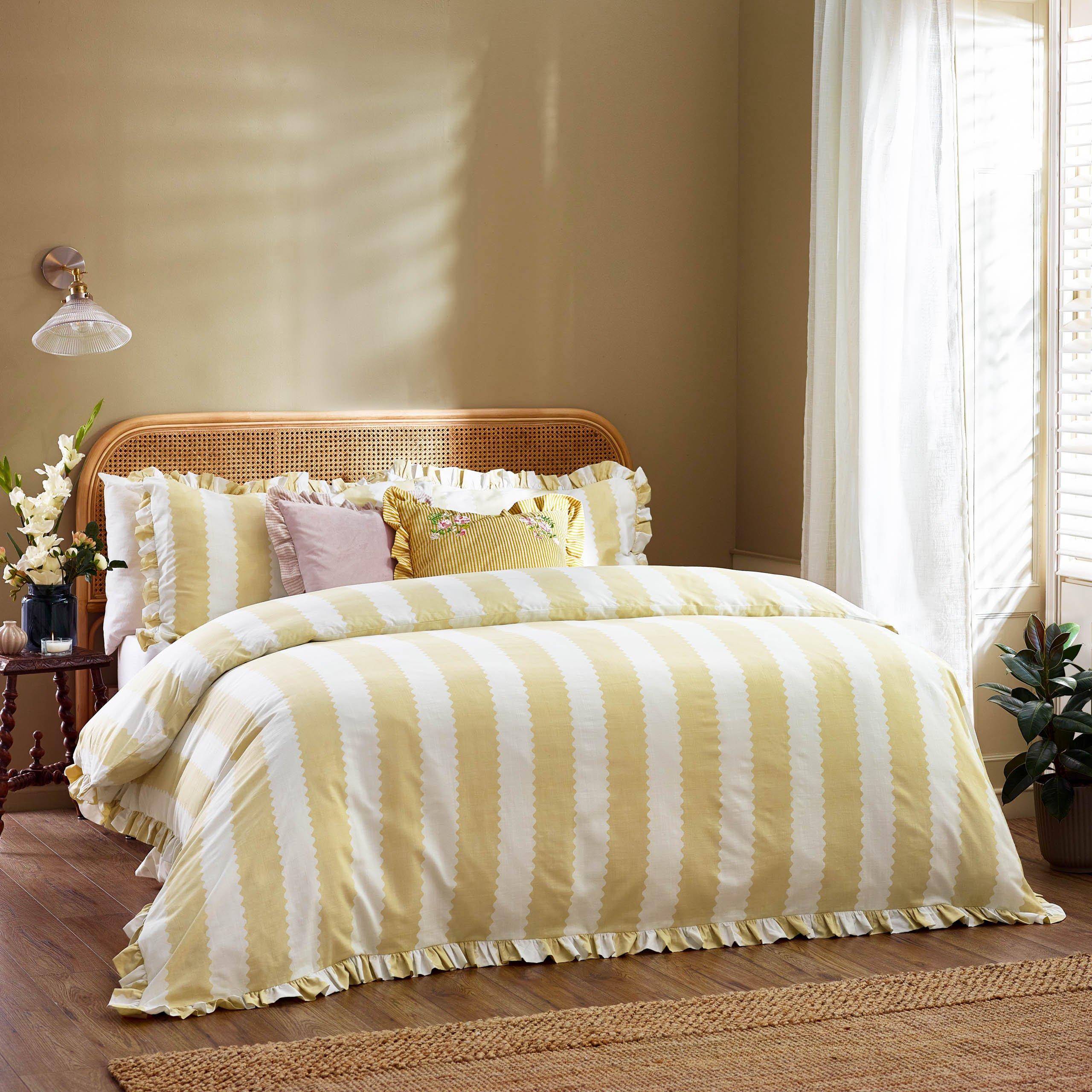 Butter Yellow - Wylder - Birdie Stripe Ruffle Duvet Set - 1