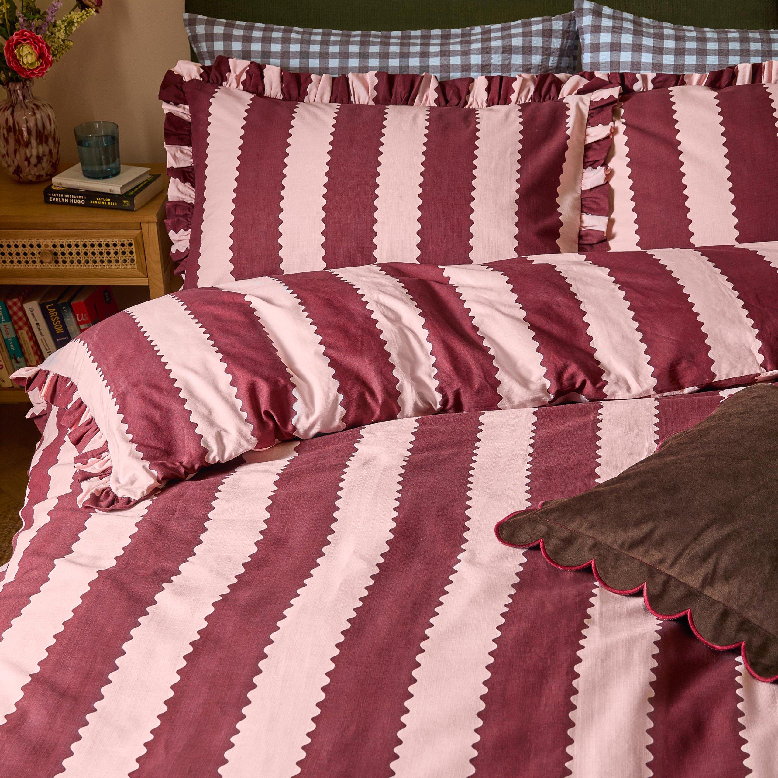 Burgundy/Blosso - Wylder - Birdie Stripe Ruffle Duvet Set - 3