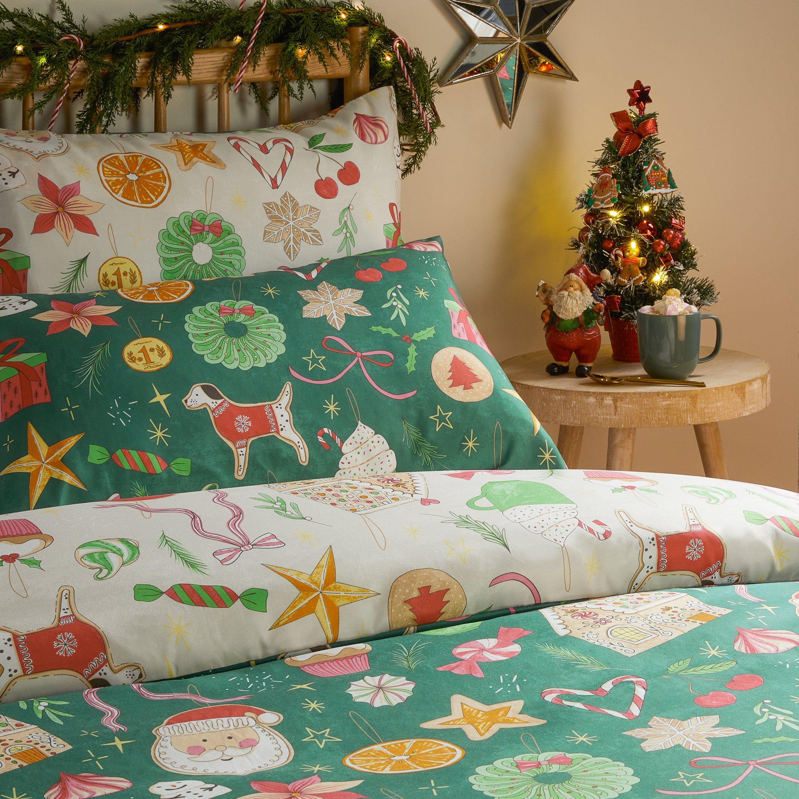 Emerald - Duvet Day - Festive Treats Printed Soft Touch Duvet Sets - 3