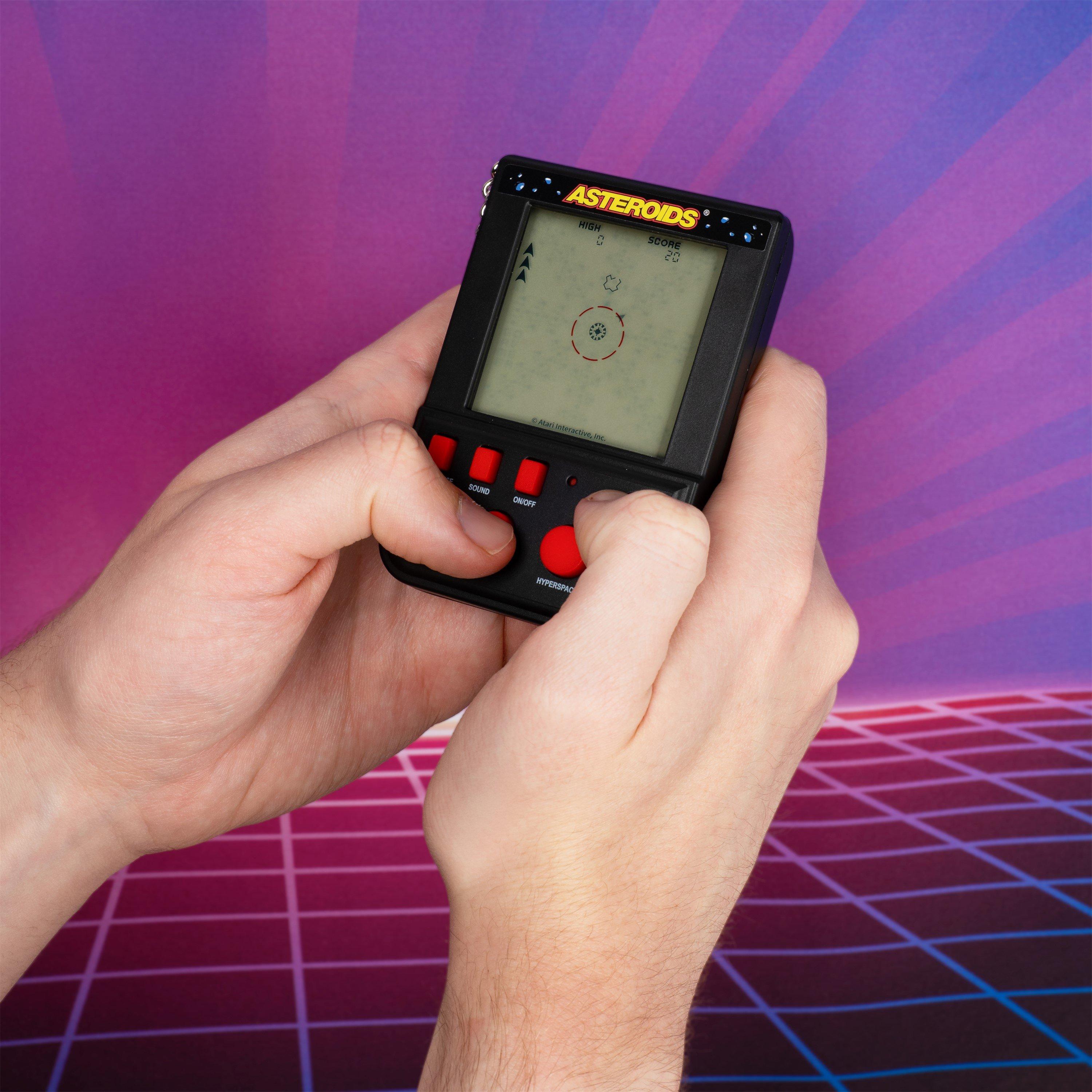 Multi - Atari - Asteroids Keyring Game - 2