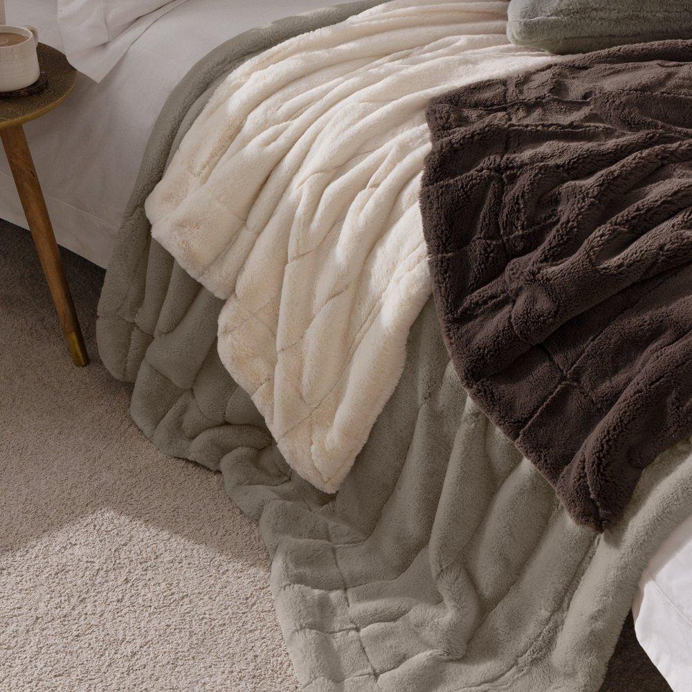 Cream - Paoletti - Empress Faux Fur Throw - 4