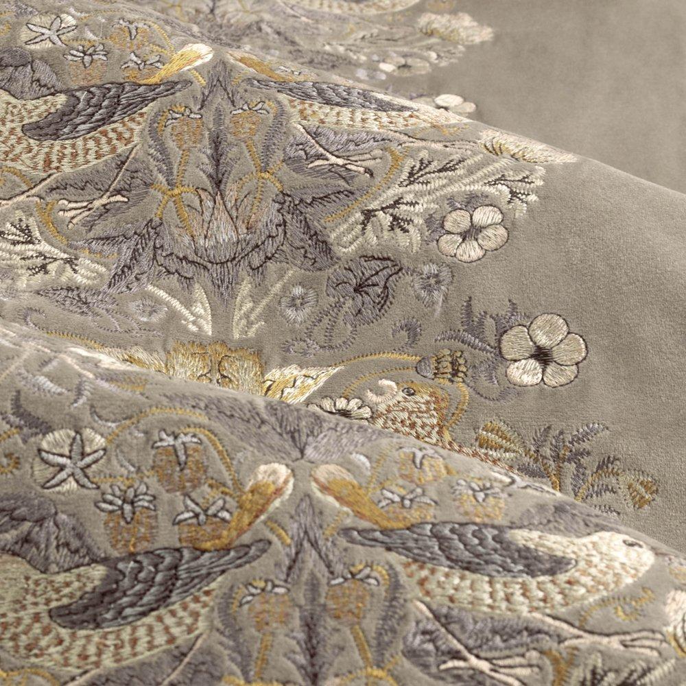Biscuit - Morris and Co - Strawberry Thief Jacquard Throw - 6