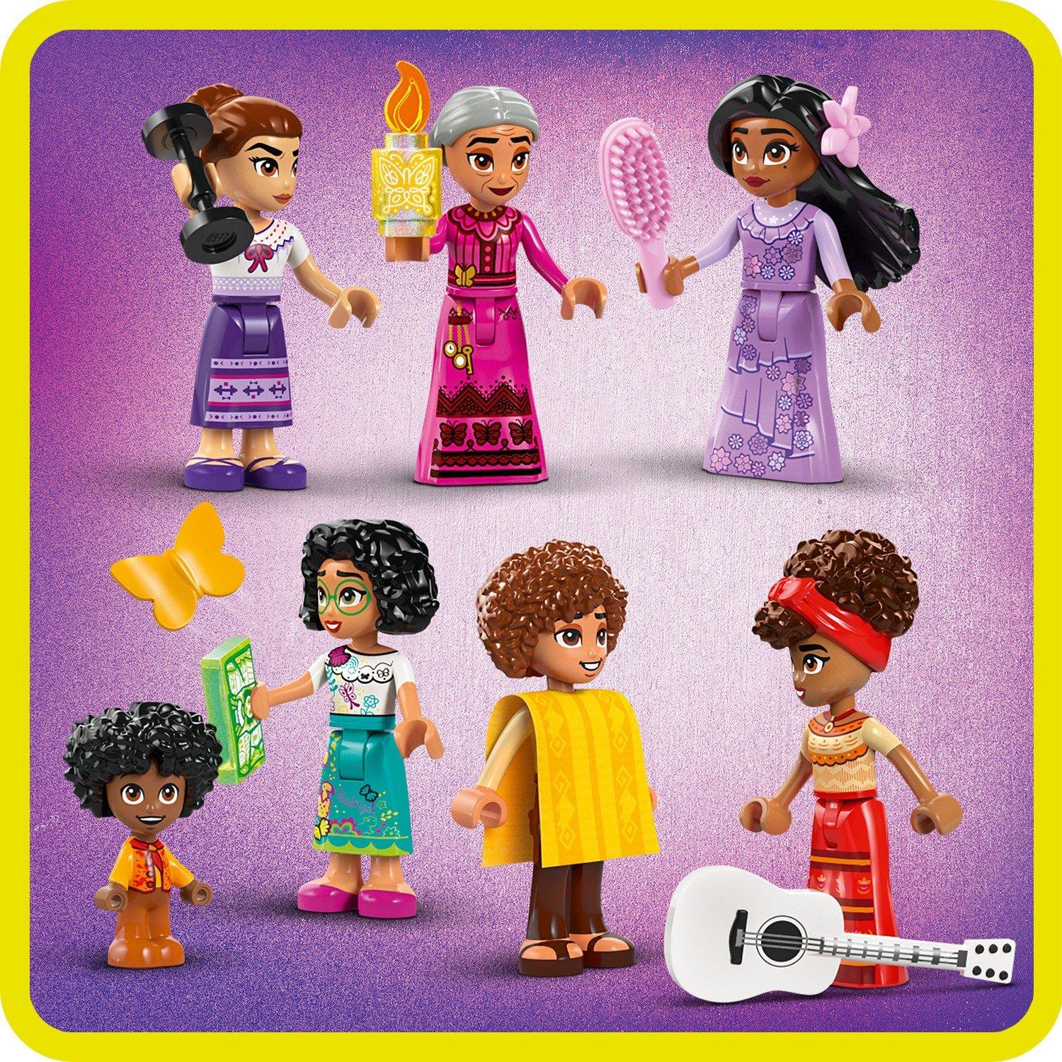 Merchandise - LEGO - 43245 The Magical Madrigal House - 11