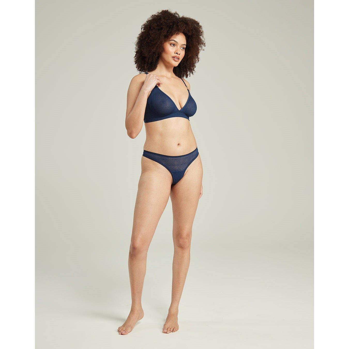 THE BARELY THERE SHEER DECO