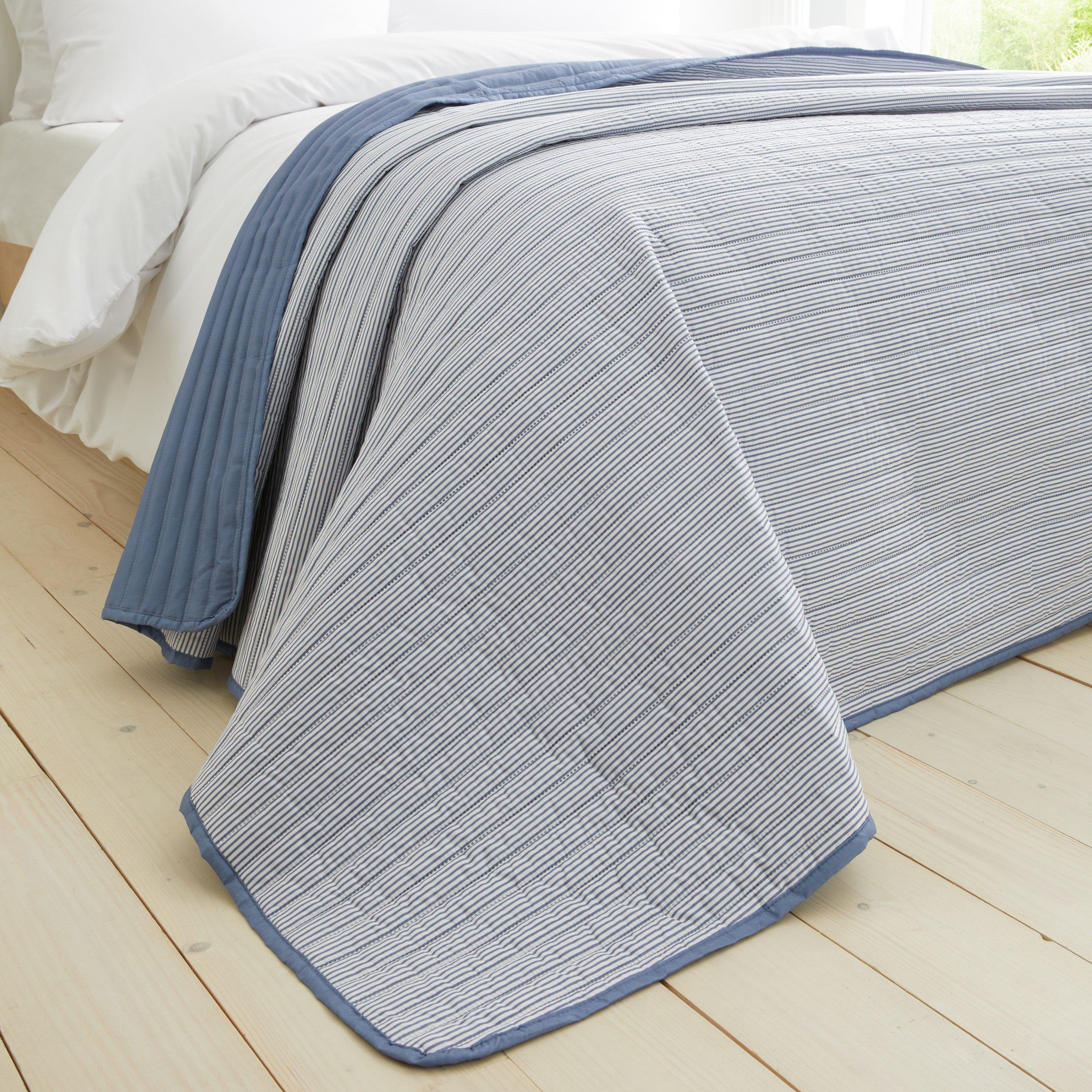 Catherine Lansfield  Stripe Quilted Reversible Bedspread - Blue - 220x230cm
