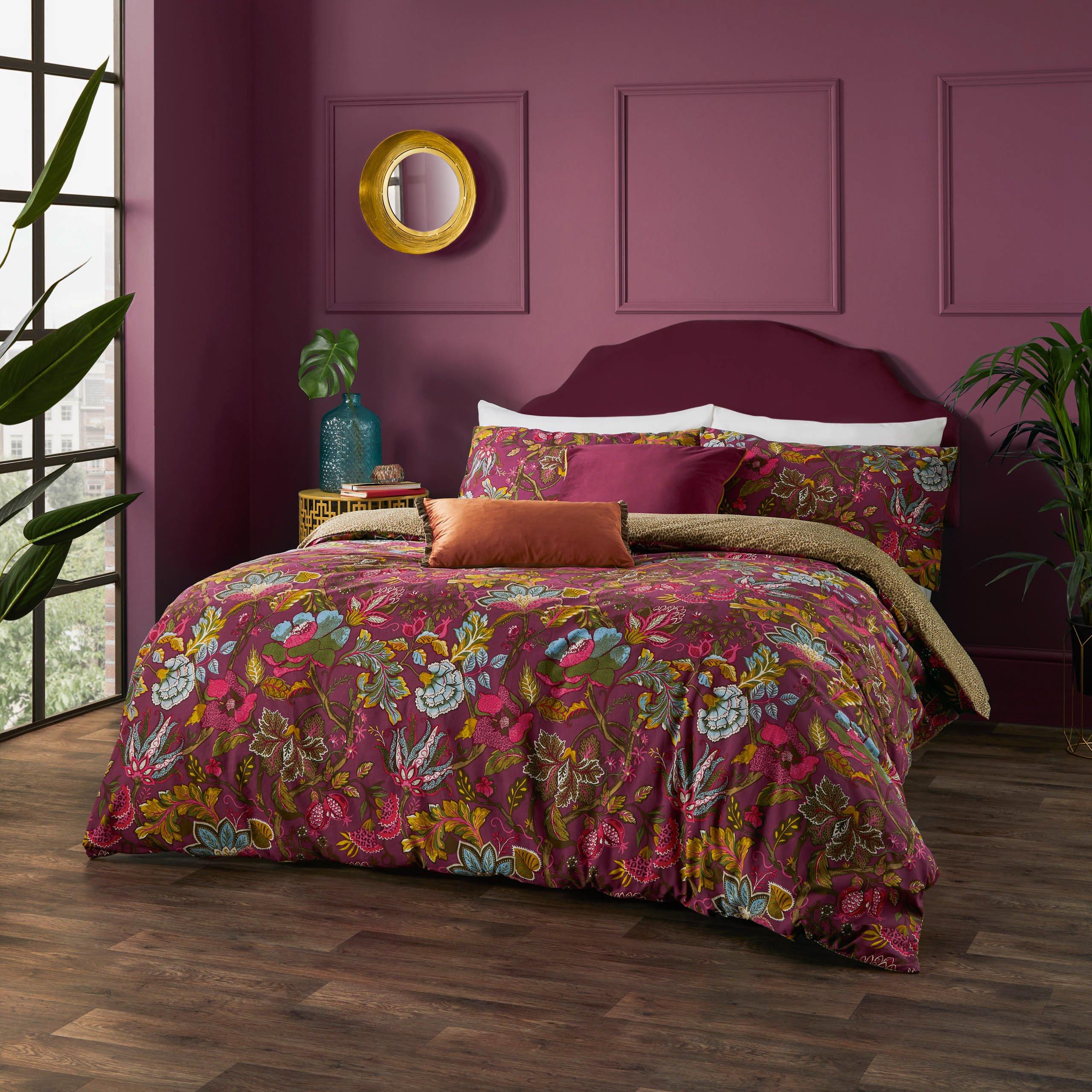 Wylder  Viranai Exotic Floral Duvet Set - Cerise - King