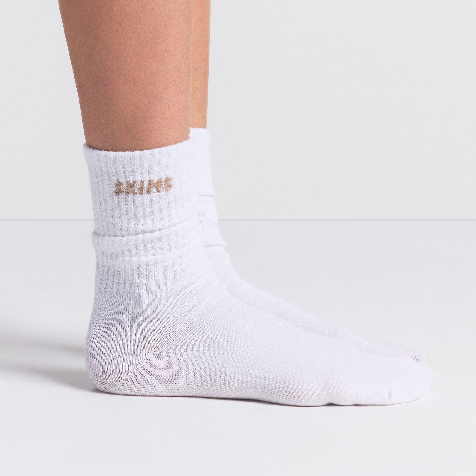SNOW LOGO MULTI - SKIMS - Women's 3 Pack Trainer Socks - 3