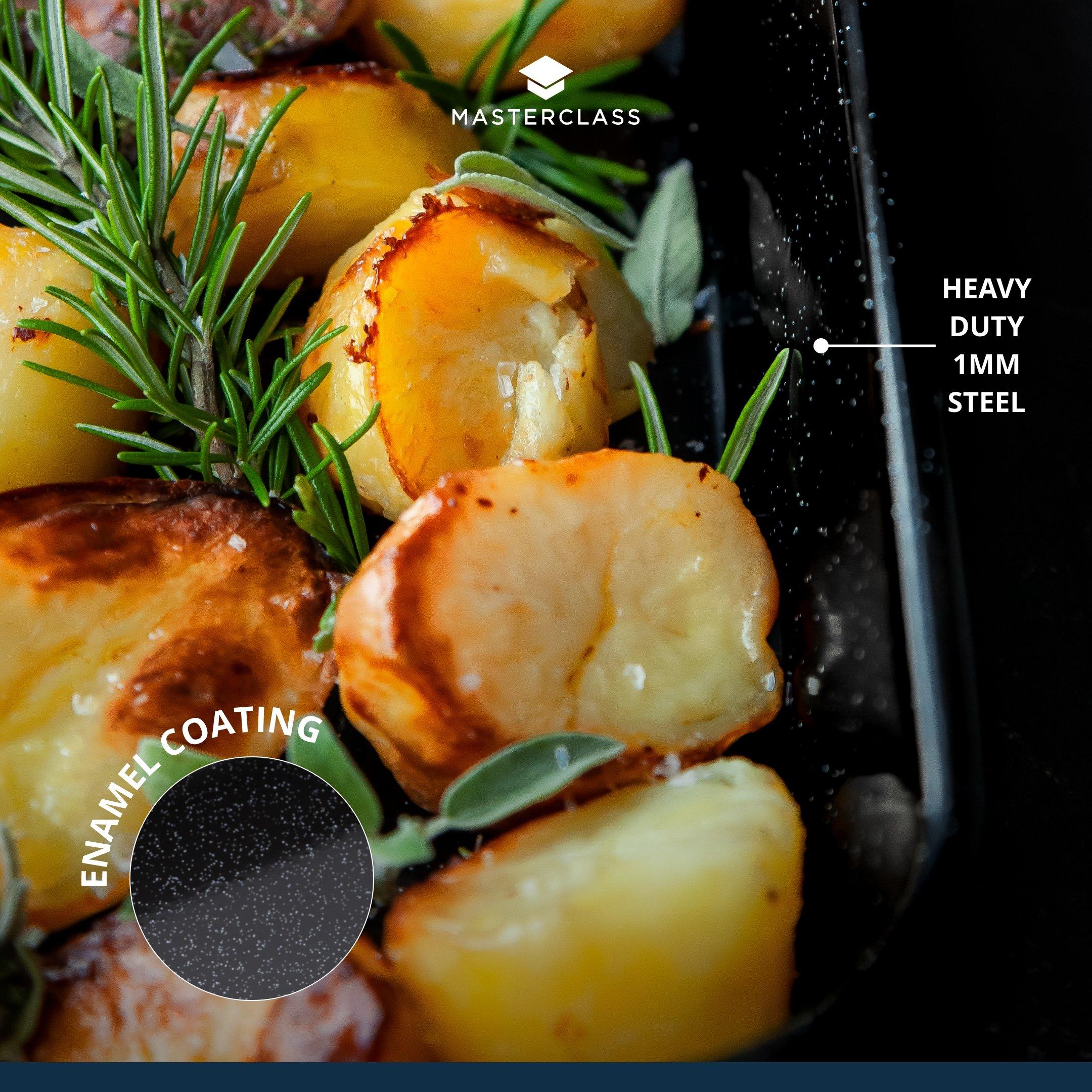 Black - MasterClass - Vitreous Enamel Roasting Pan - 3