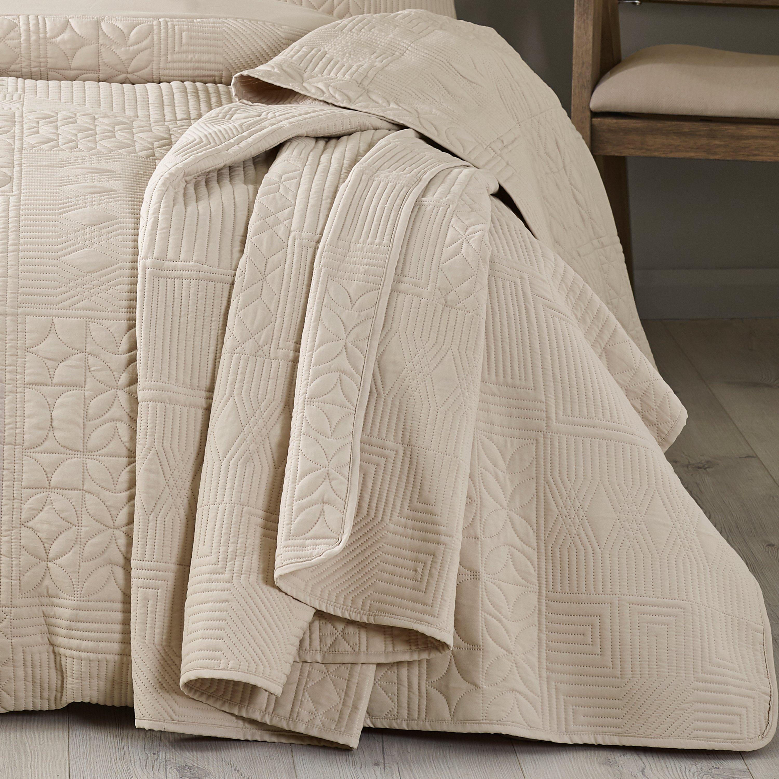 Natural - Catherine Lansfield - Folkstone Geo Bedspread - 1