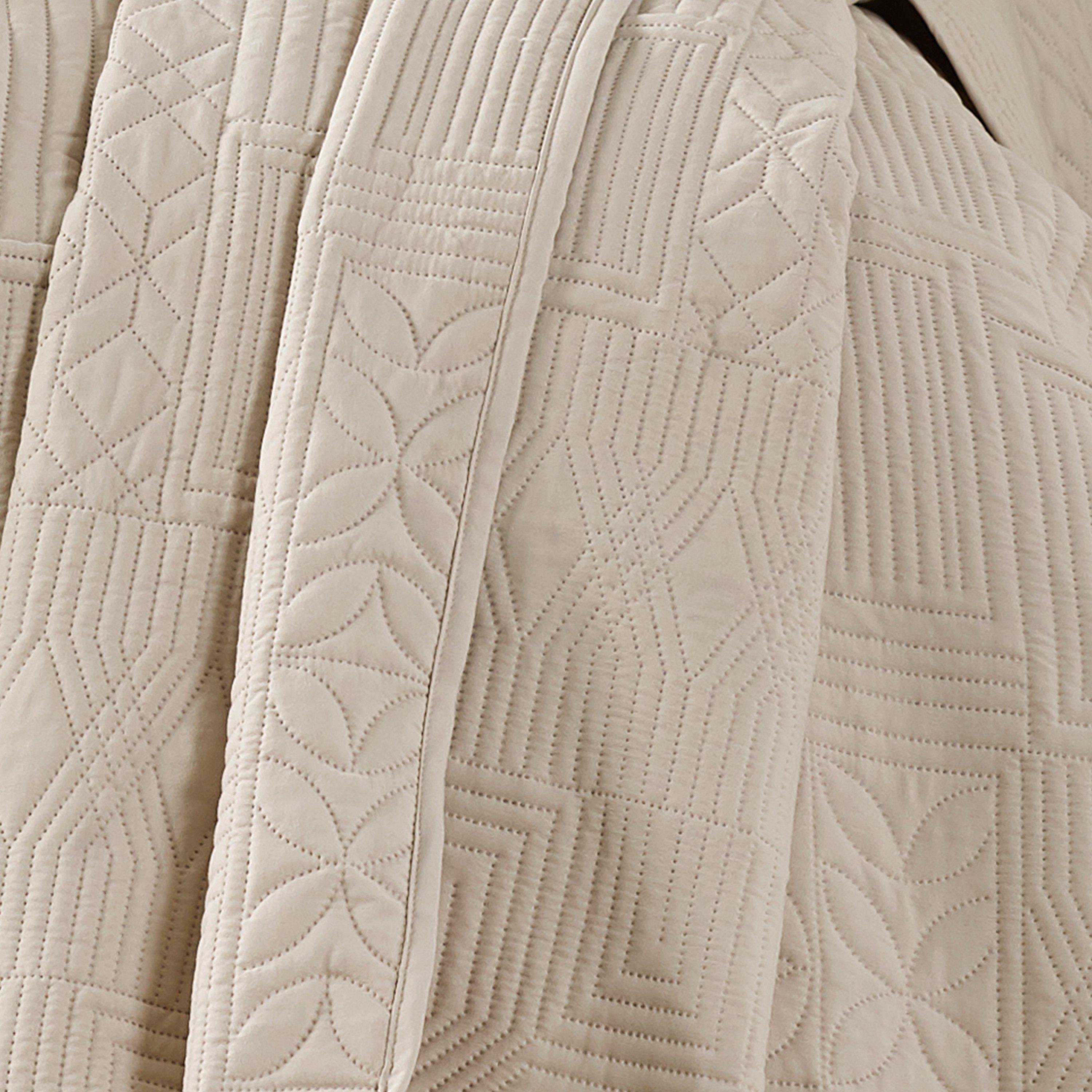 Natural - Catherine Lansfield - Folkstone Geo Bedspread - 2