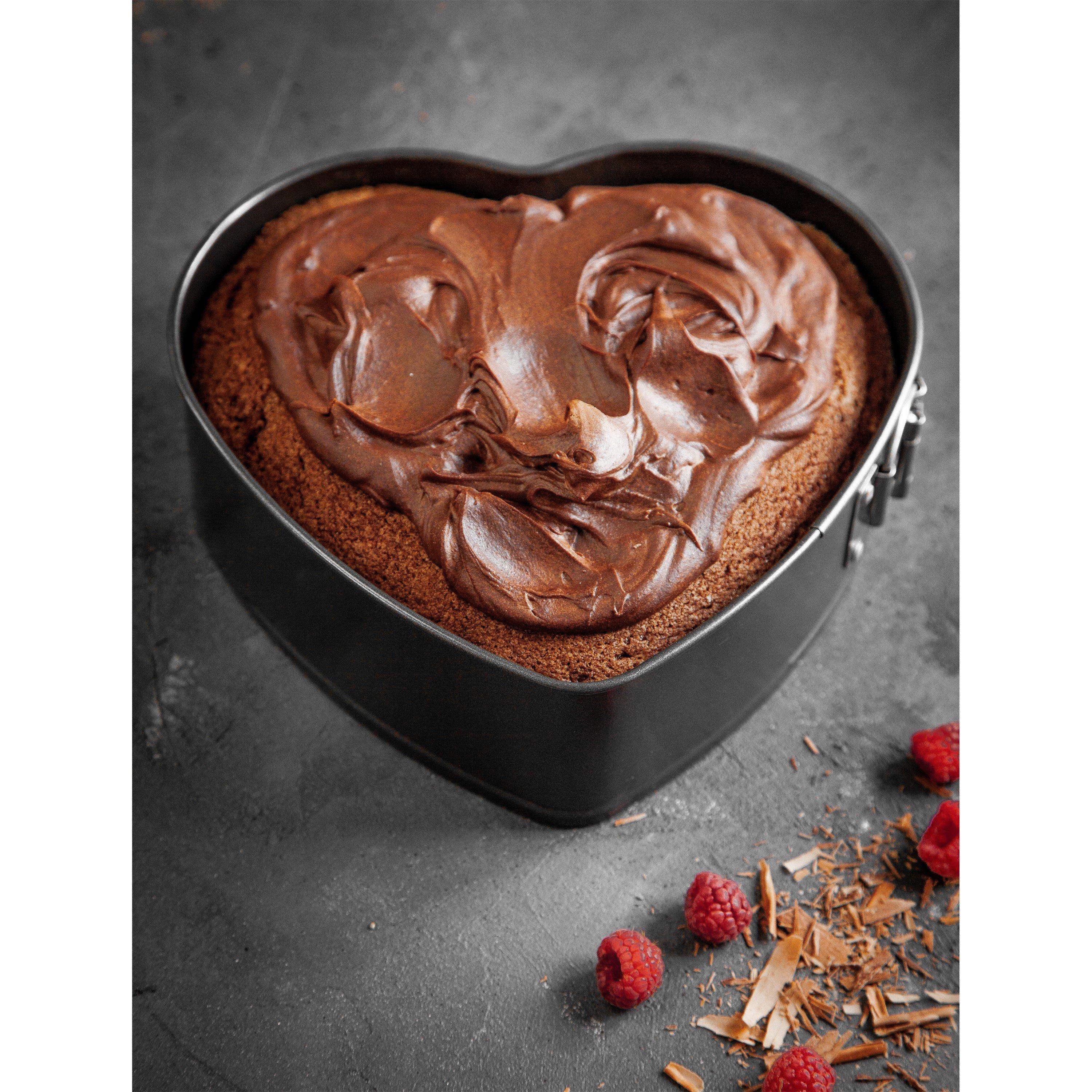 Grey - MasterClass - MasterClass Non-Stick Spring Form Heart Shape Cake - 5