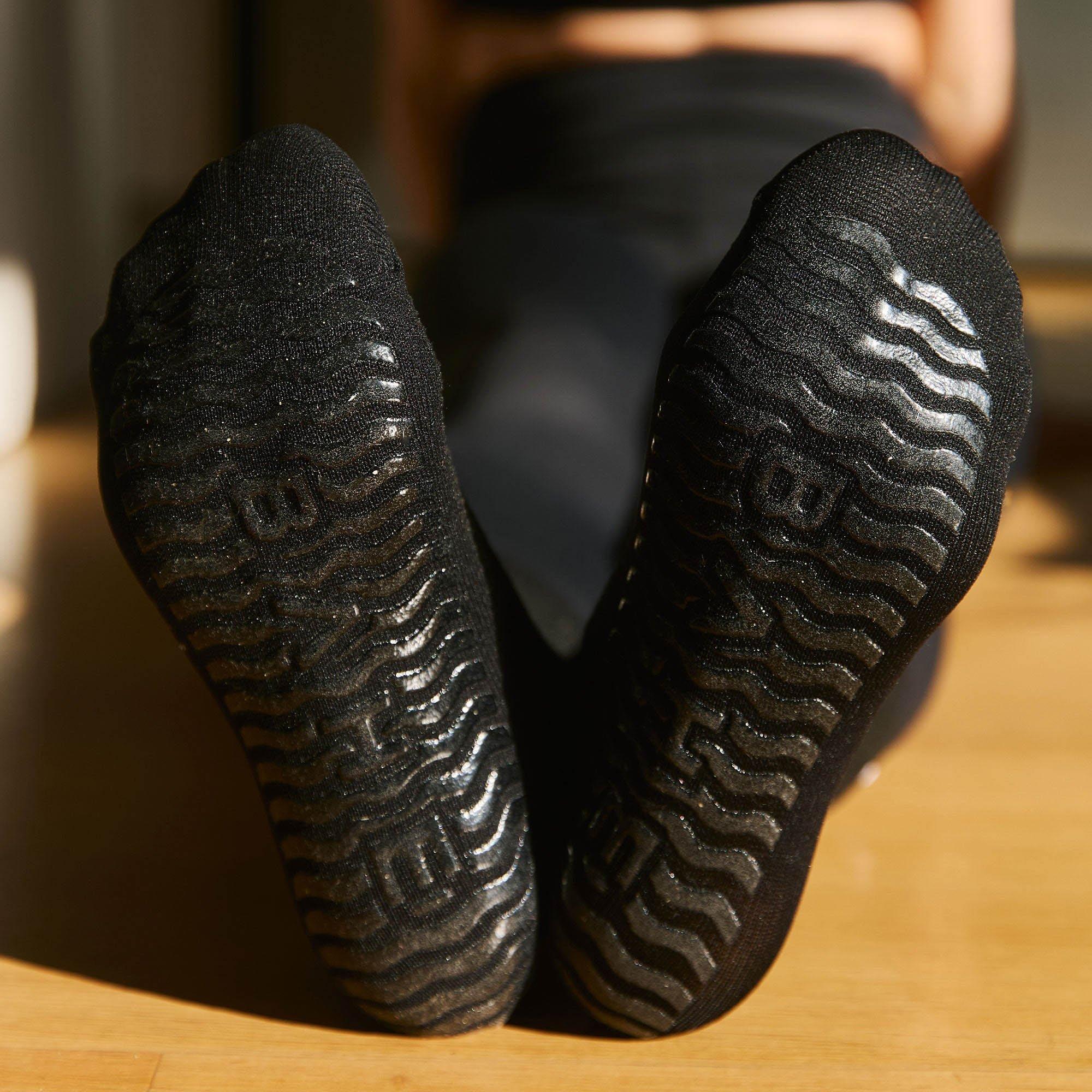 Anthracite - Bahe - Grounded Grippy Crew Socks - 3