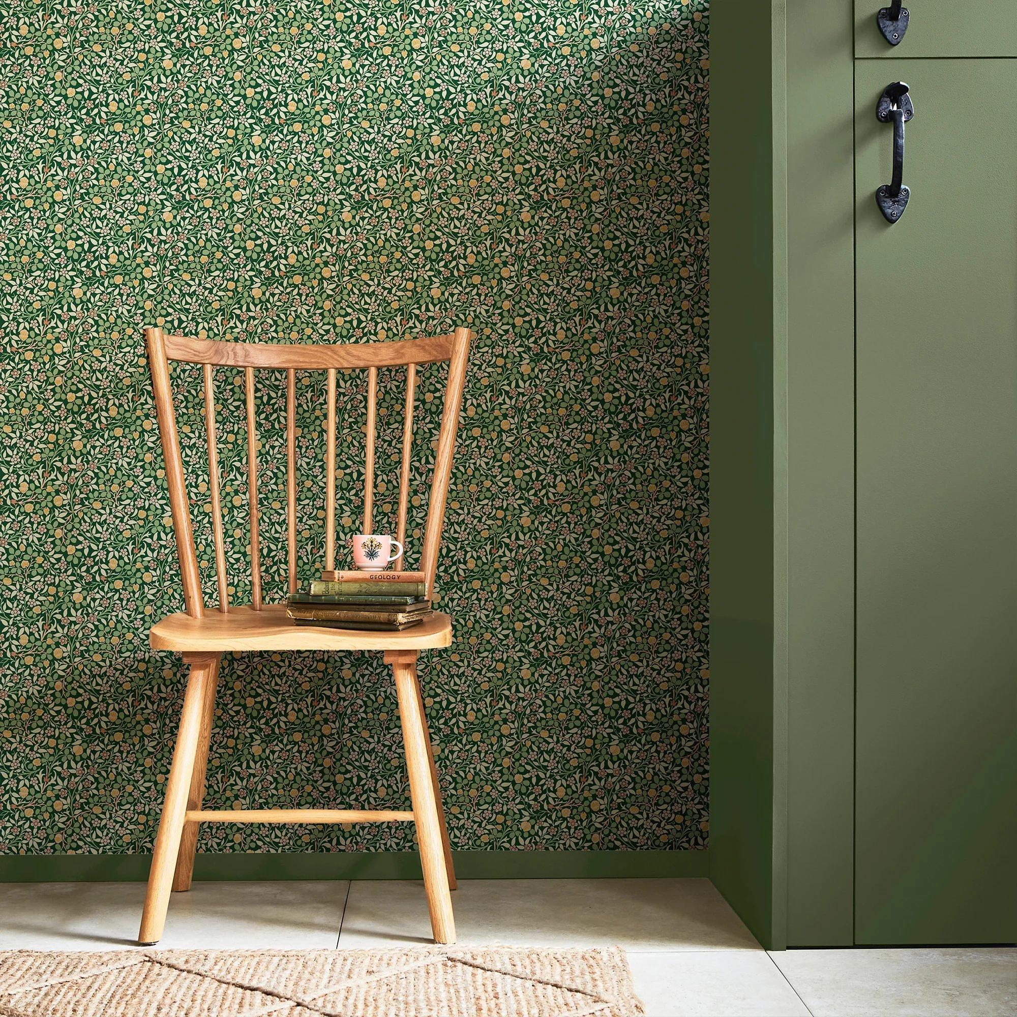 Green - William Morris - Clover Forest Wallpaper - 5