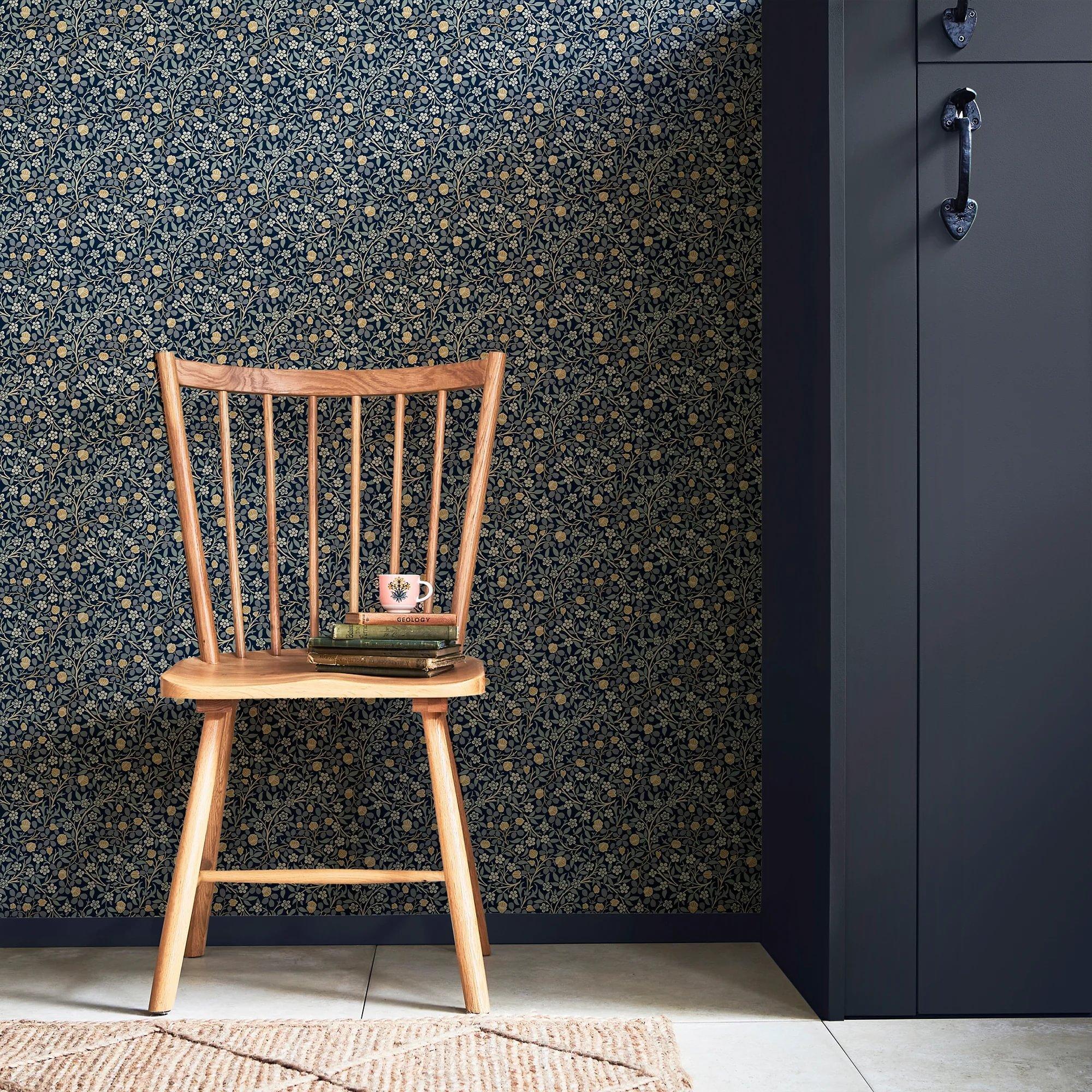 Blue - William Morris - Clover Midnight Wallpaper - 2
