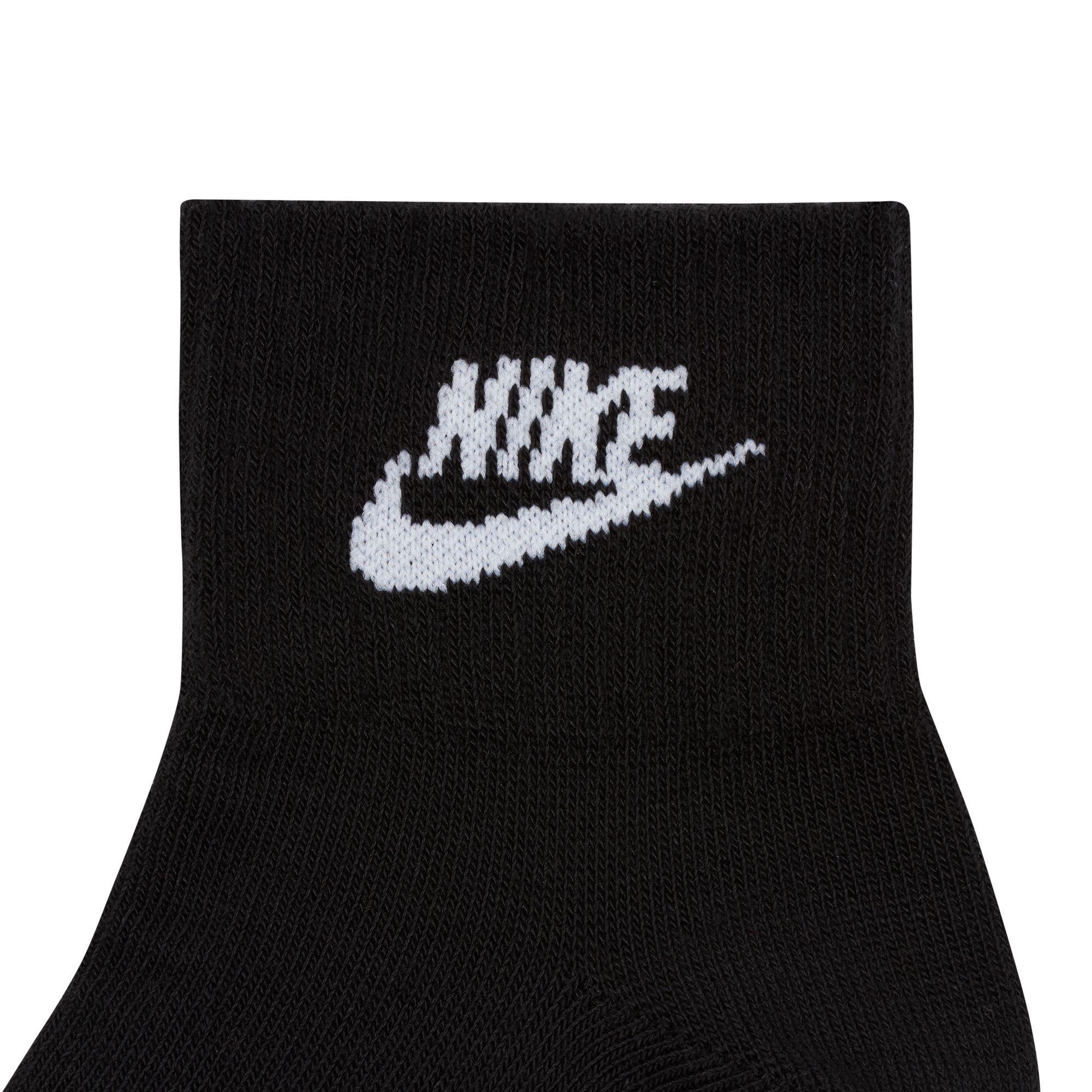 nike essential ankle socks