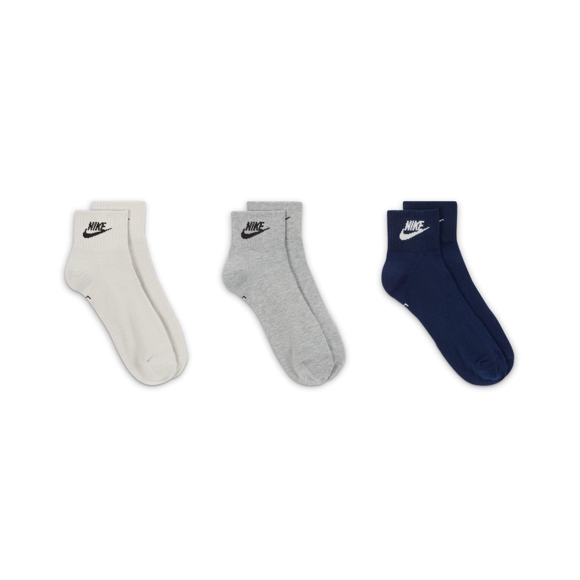 VIŠEBOJAN - Nike - Everyday Essential Ankle Socks (3 Pairs) - 4
