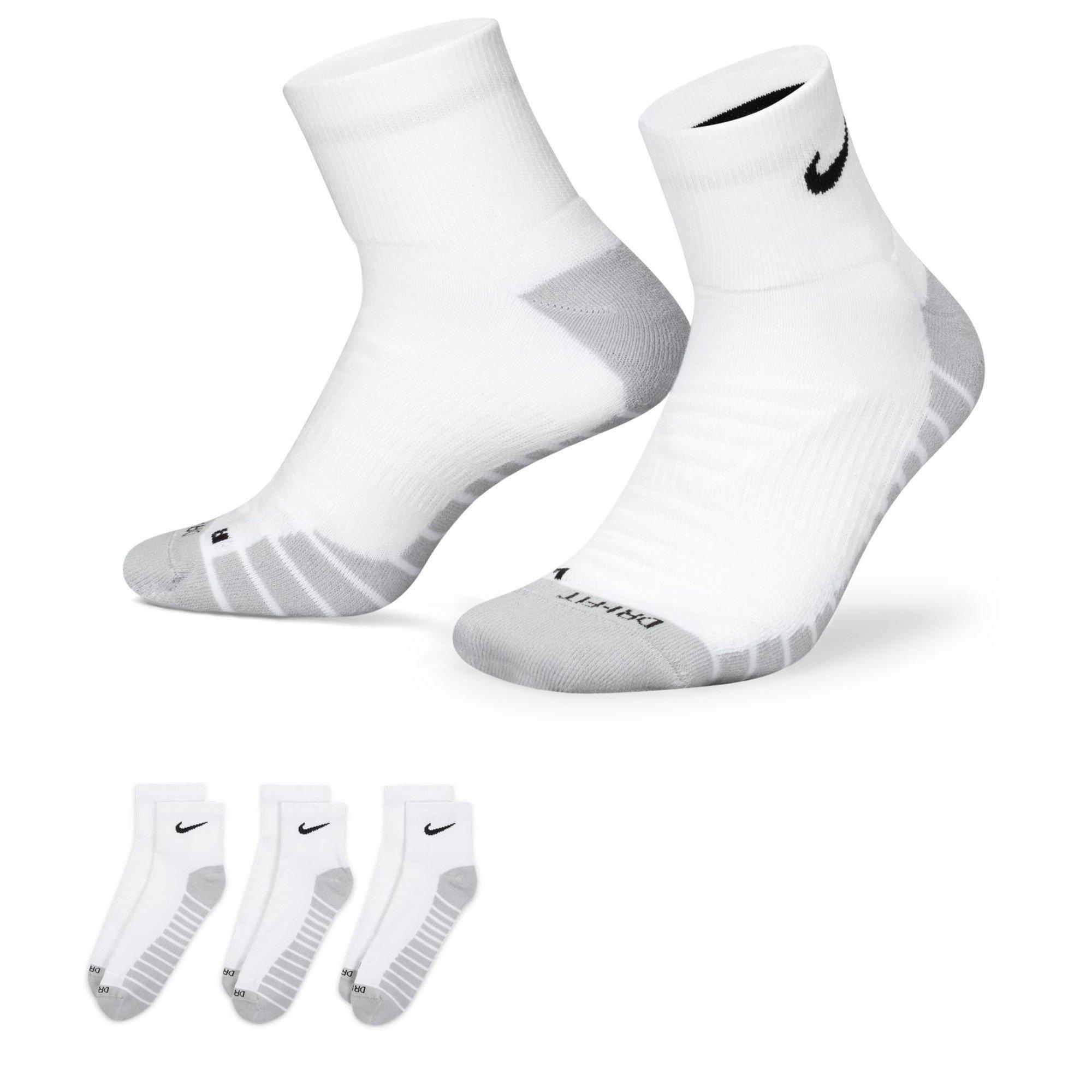 Wit - Nike - Everyday Max Cushioned Training Ankle Socks (3 Pairs) - 1