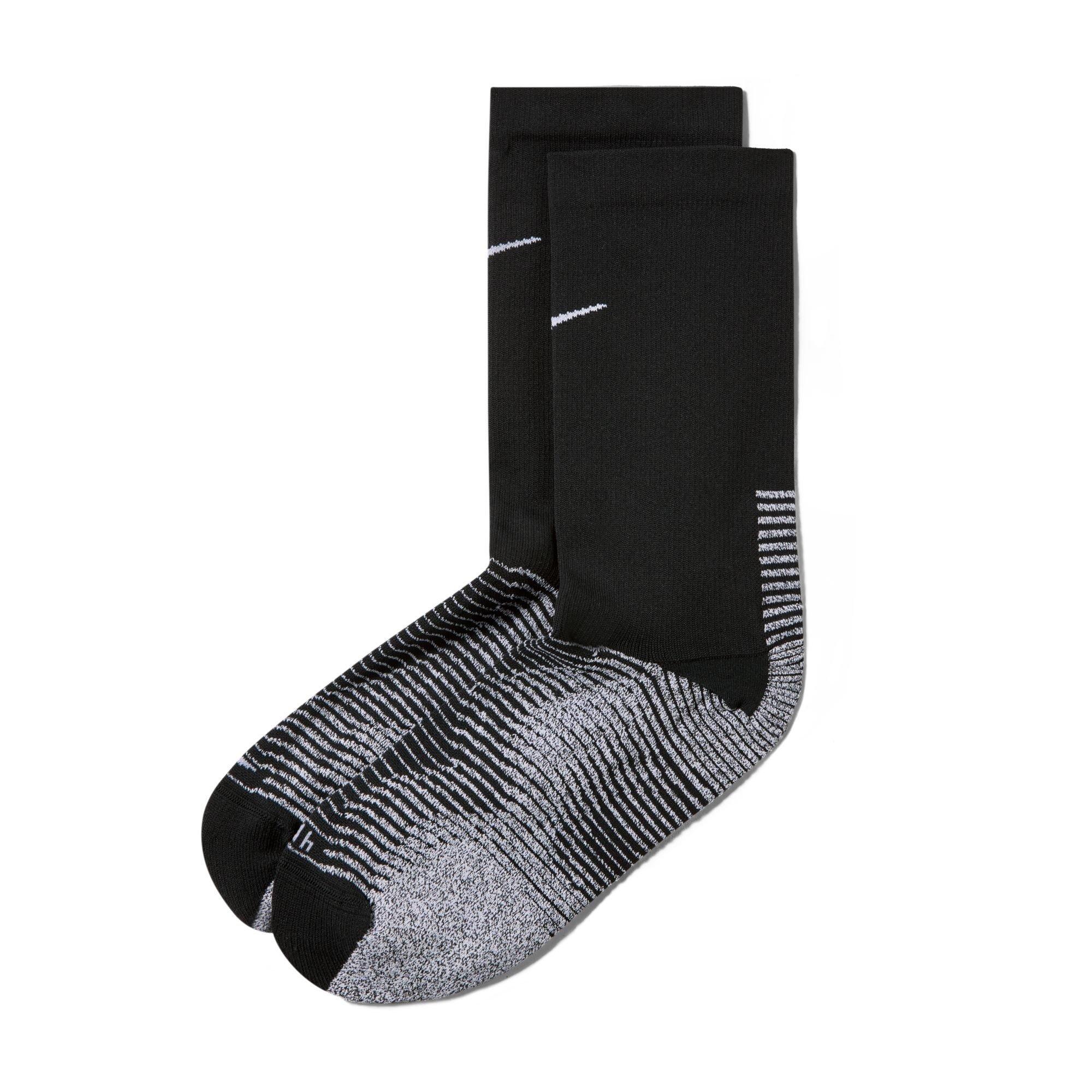 Black/White - Nike - Nike U Ng Vpr Strike Sn99 - 9