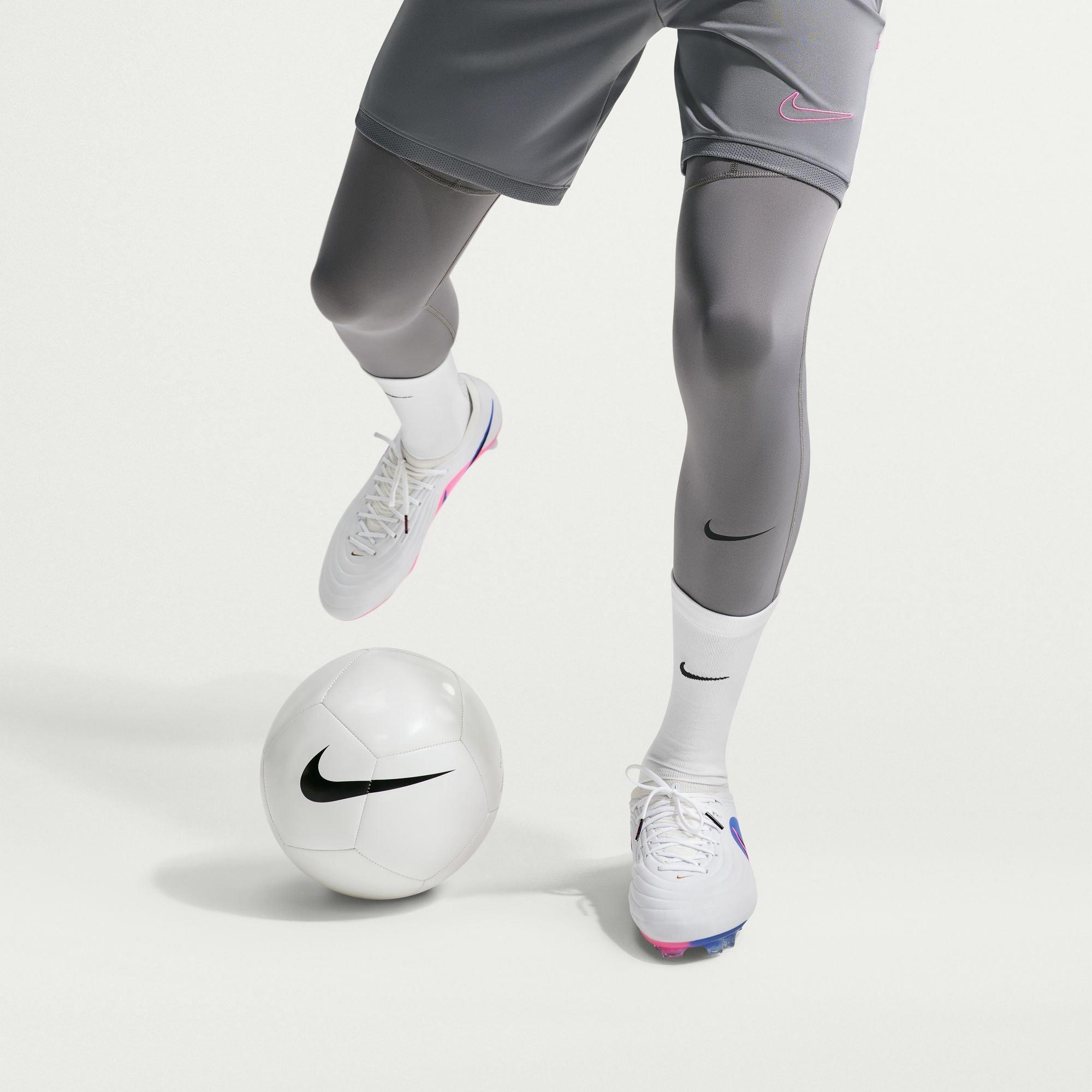 Weiß/Schwarz - Nike - Nike U Ng Vpr Strike Sn99 - 7