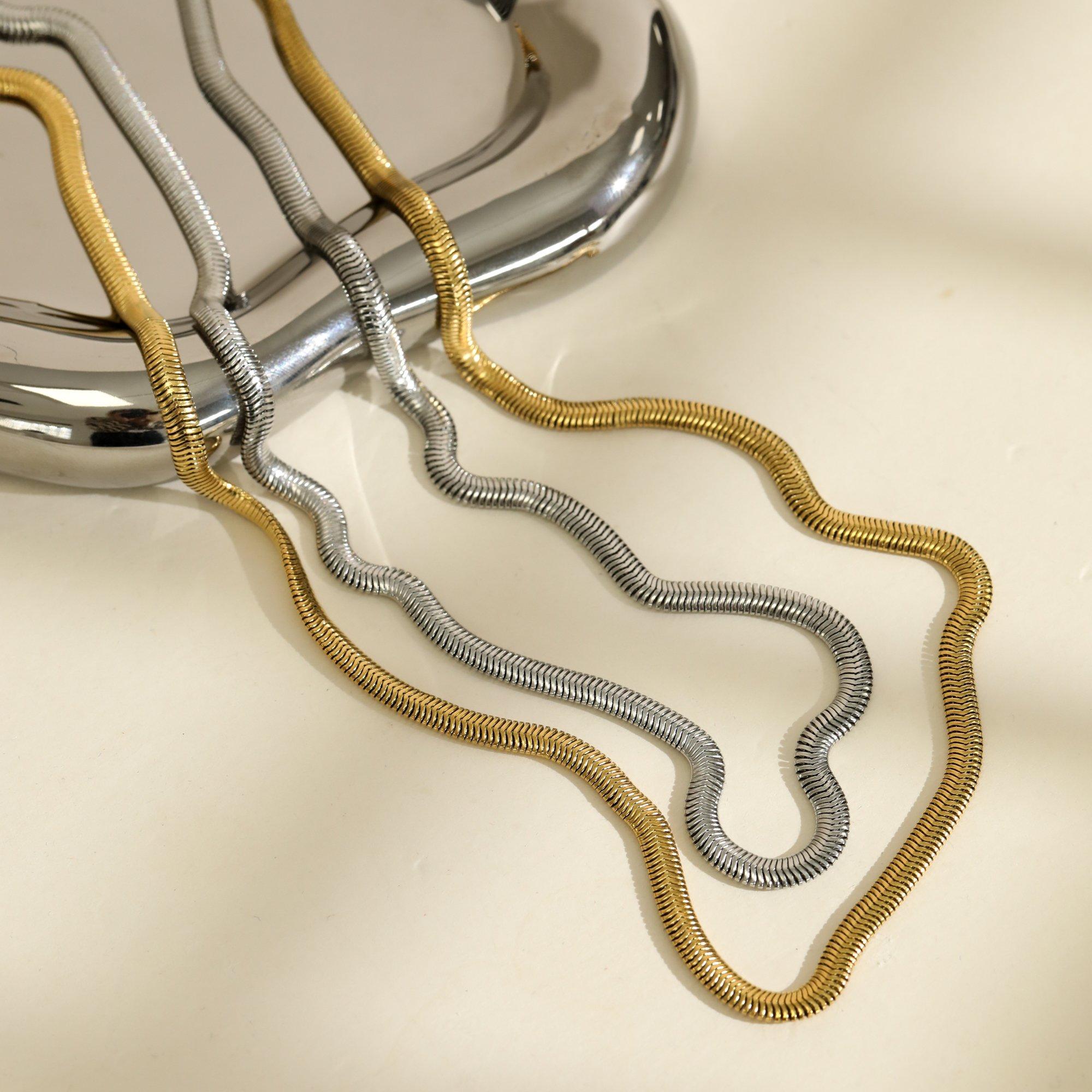 Silver - Inicio - Mens Waterproof Snake Chain Necklace - Gift Pouch - 3