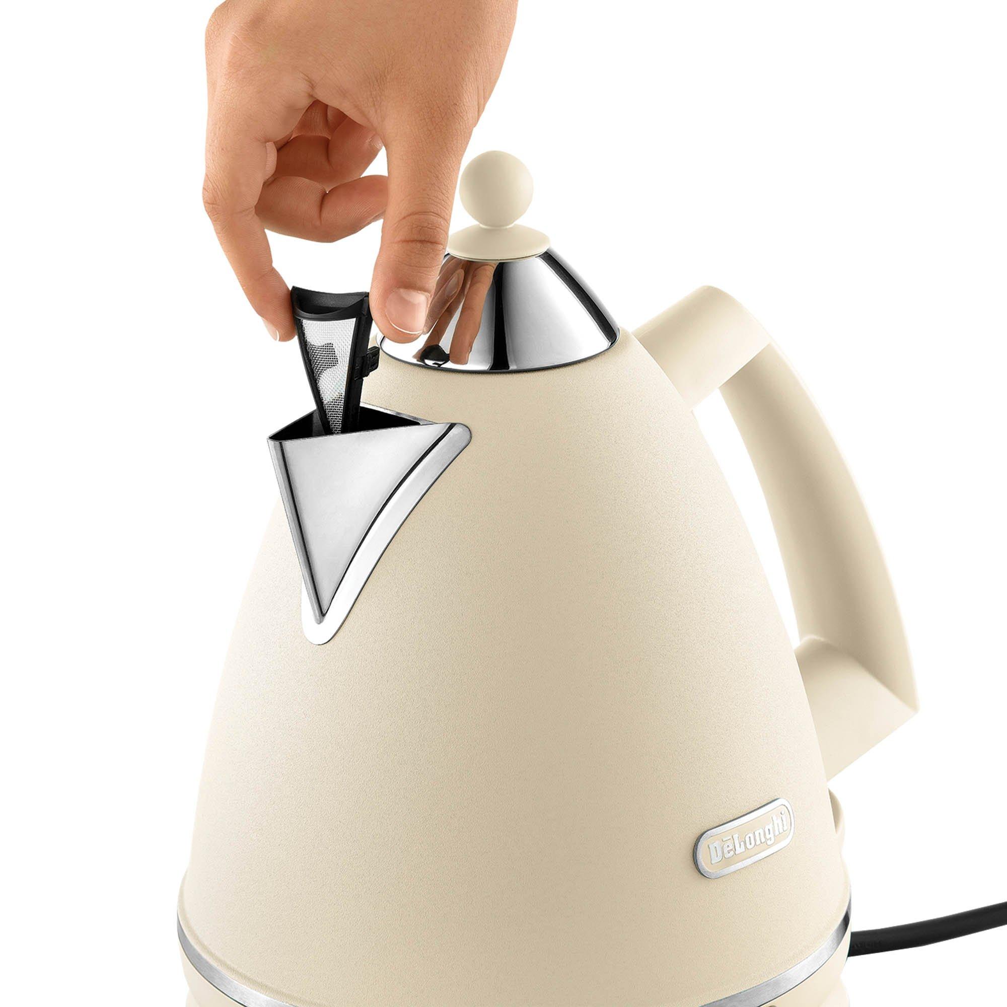 Beige - Delonghi - DL3017 1.7L Argento Kettle Beige - 4