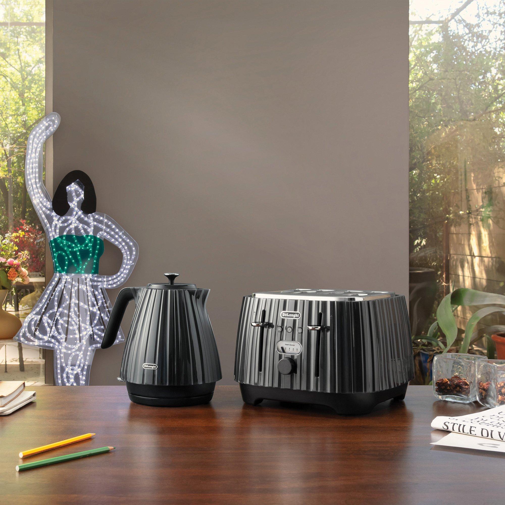 Black - Delonghi - DL3001 1.7L Ballerina Kettle Black - 6