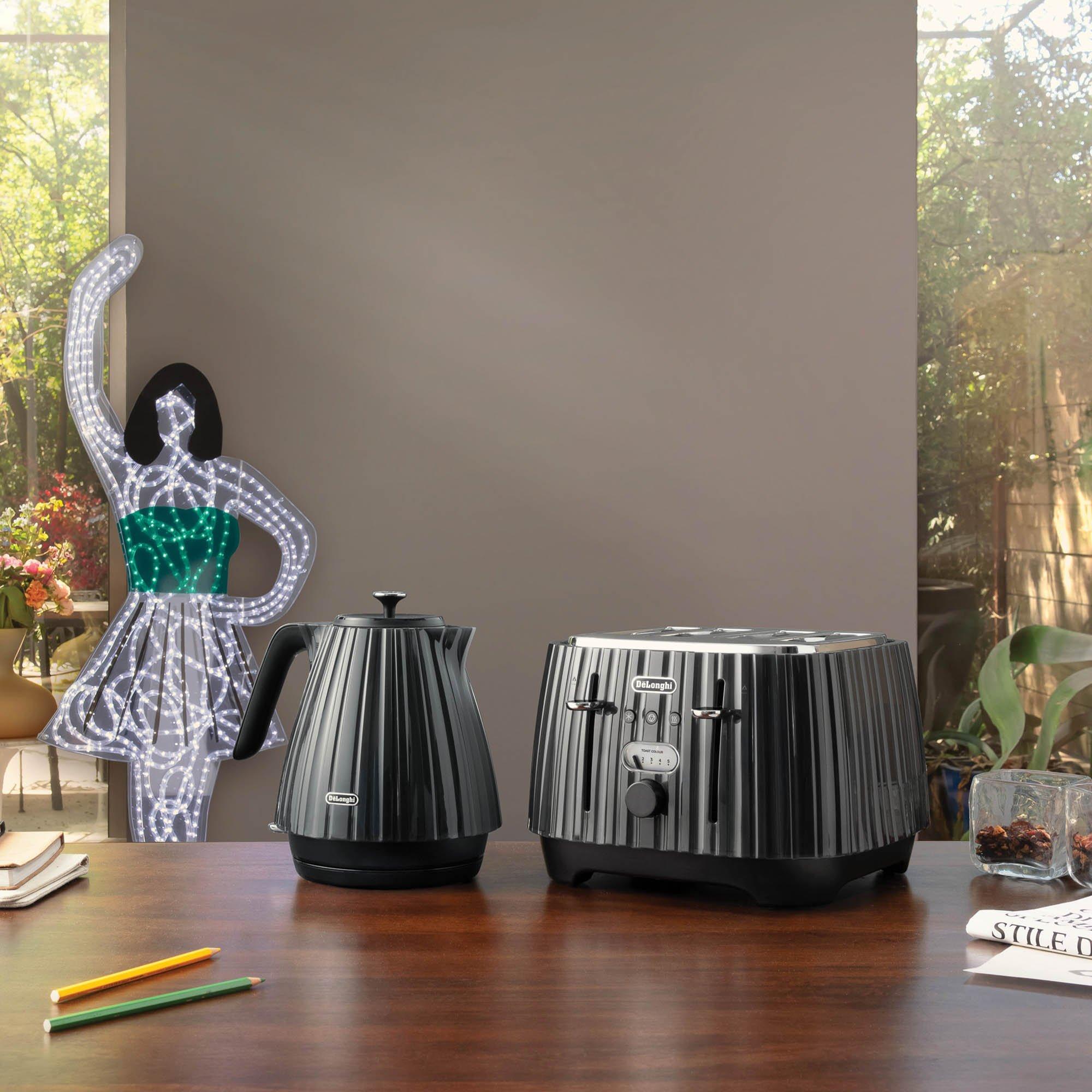 Black - Delonghi - DL3002 4 Slice Ballerina Toaster Black - 7