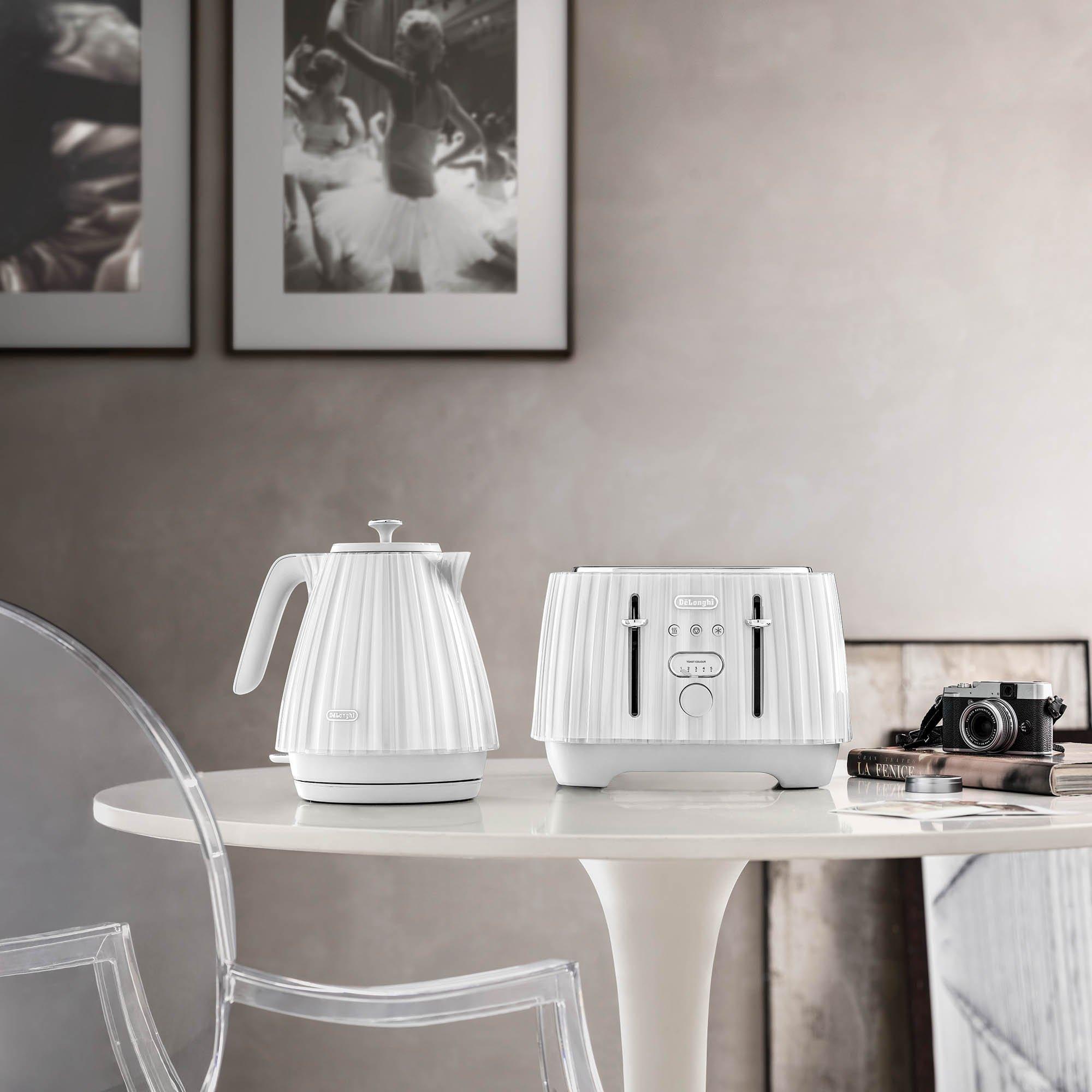 White - Delonghi - DL3004 4 Slice Ballerina Toaster White - 9