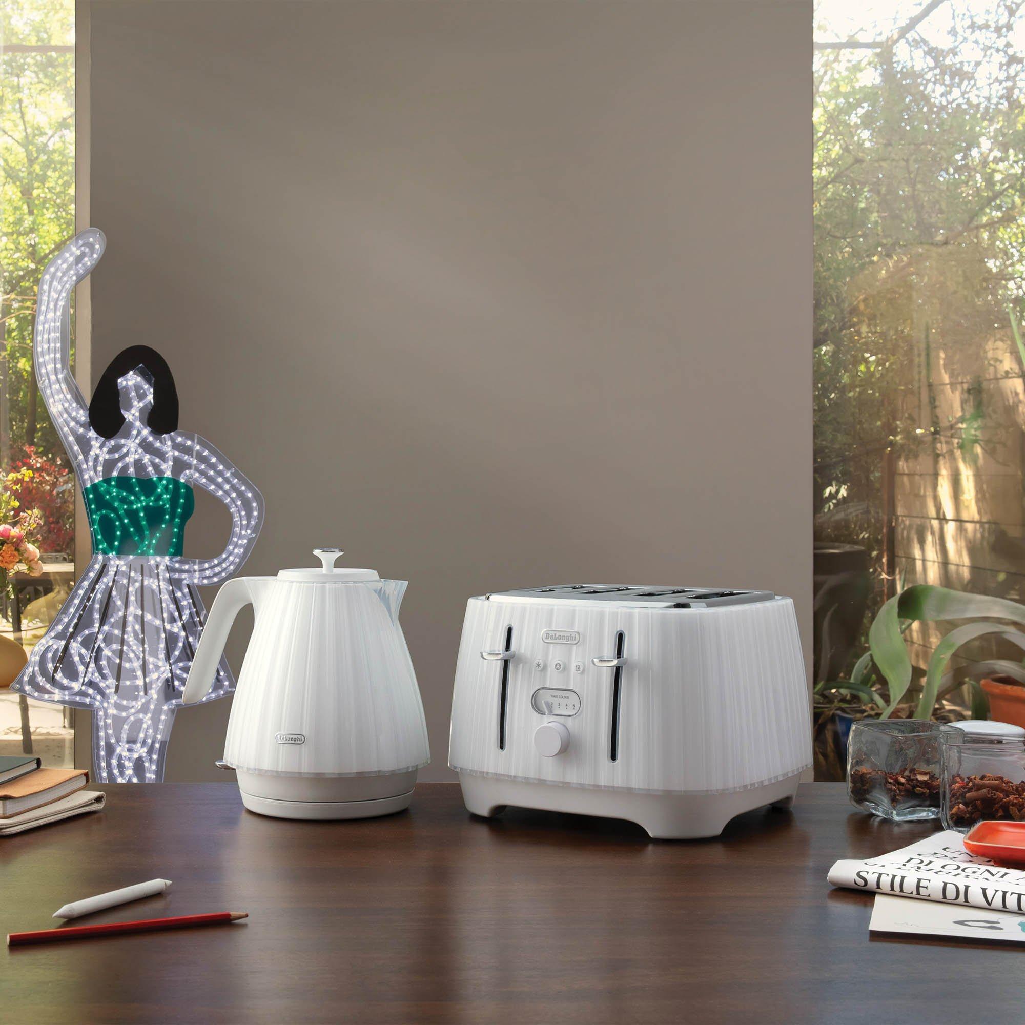 White - Delonghi - DL3004 4 Slice Ballerina Toaster White - 10