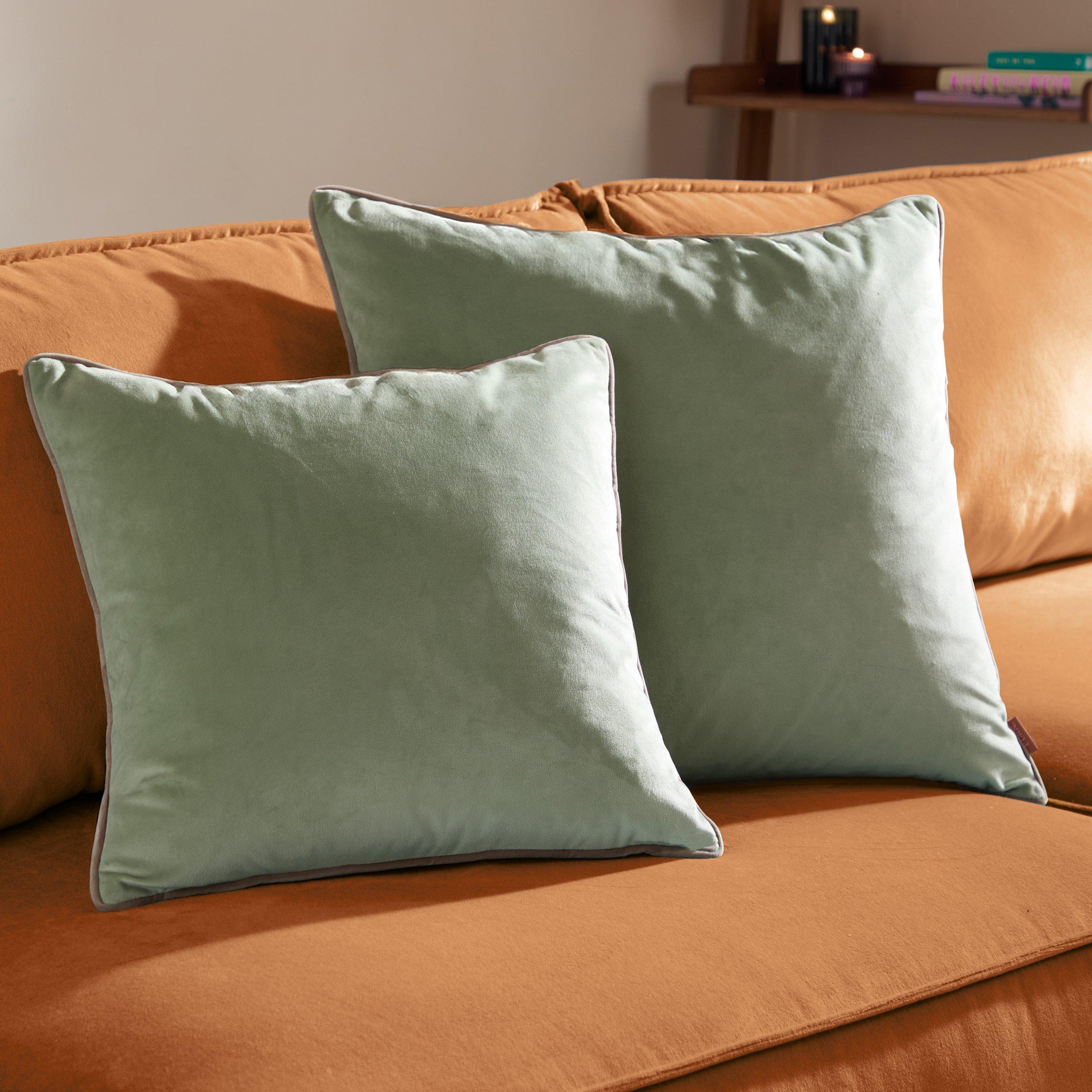 Eucalyptus/Natu - Furn - Meridian Velvet Fibre Filled Cushion - 6