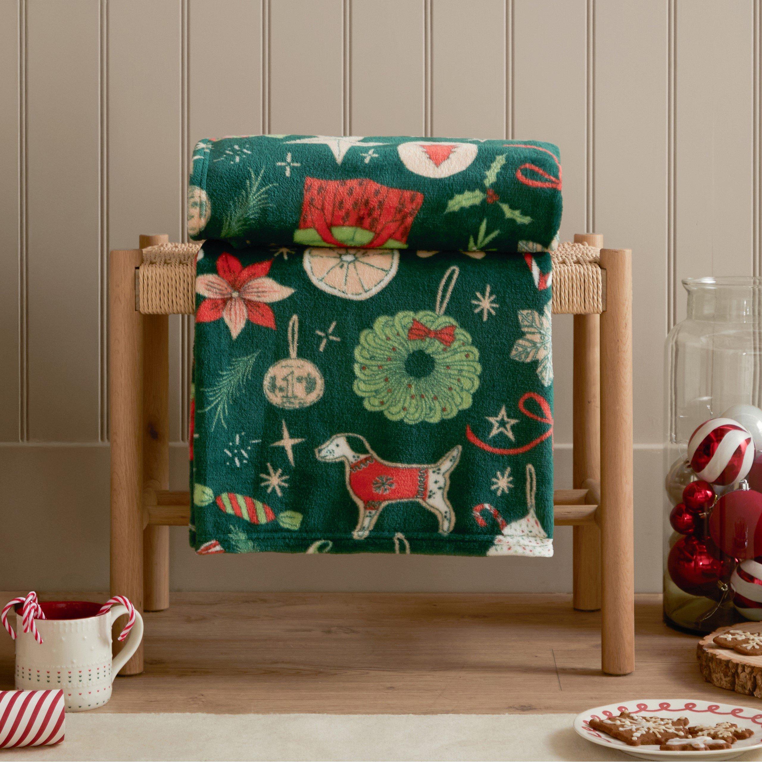 Emerald - Duvet Day - Festive Treats Printed Fleece Throw - 2