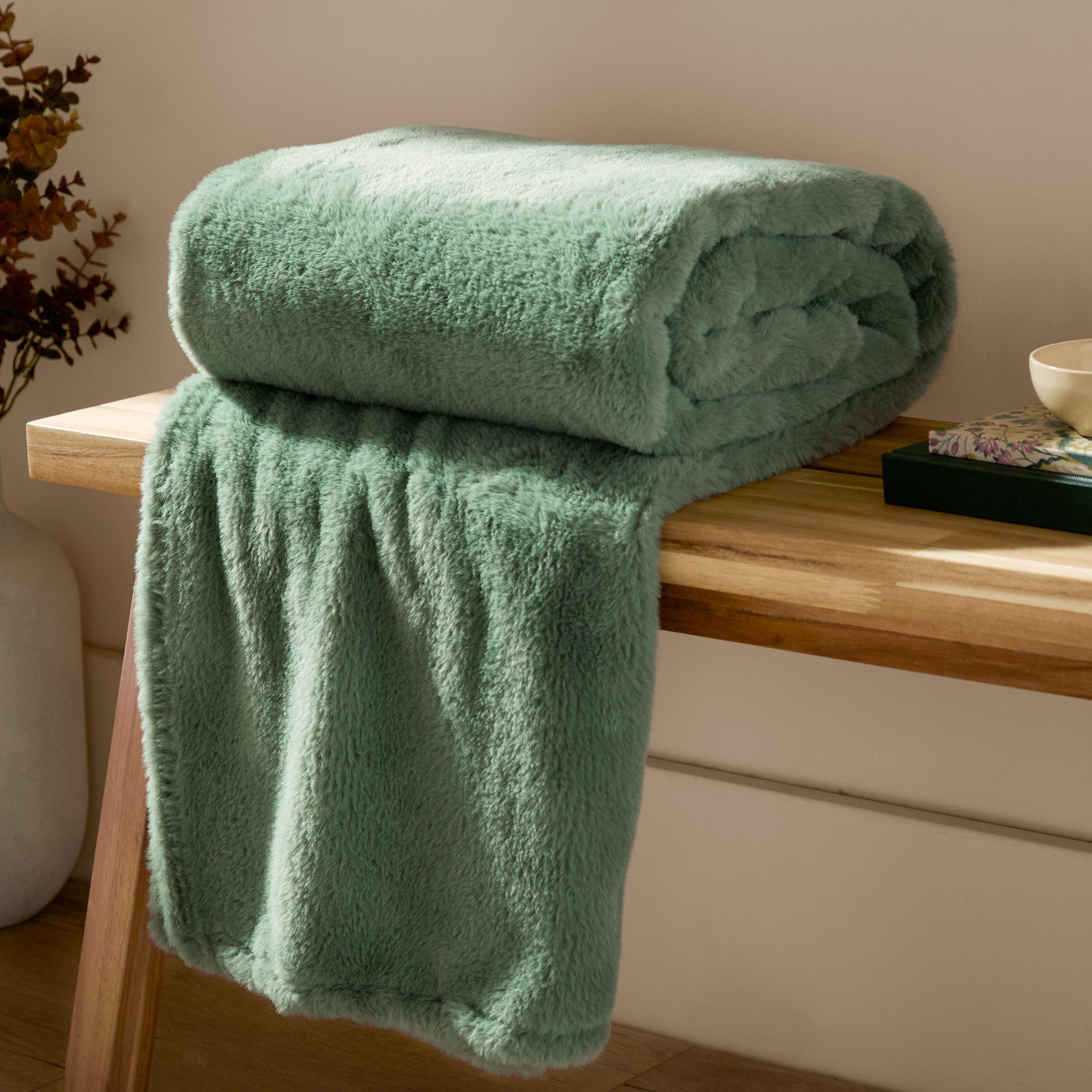 Forest Green - Furn - Kallu Double-Sided Faux-Fur Throw - 2