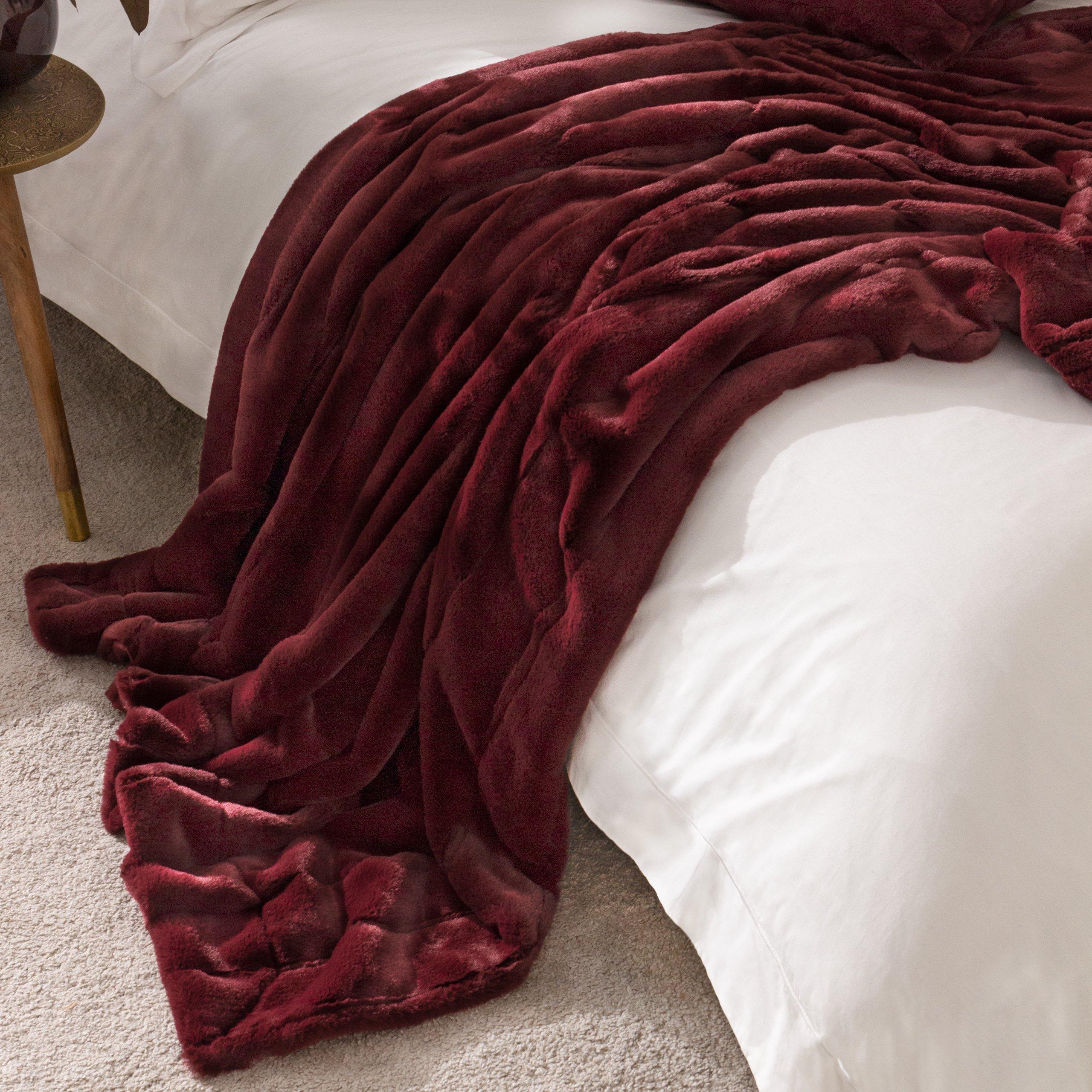 Ruby - Paoletti - Empress Faux Fur Throw - 2