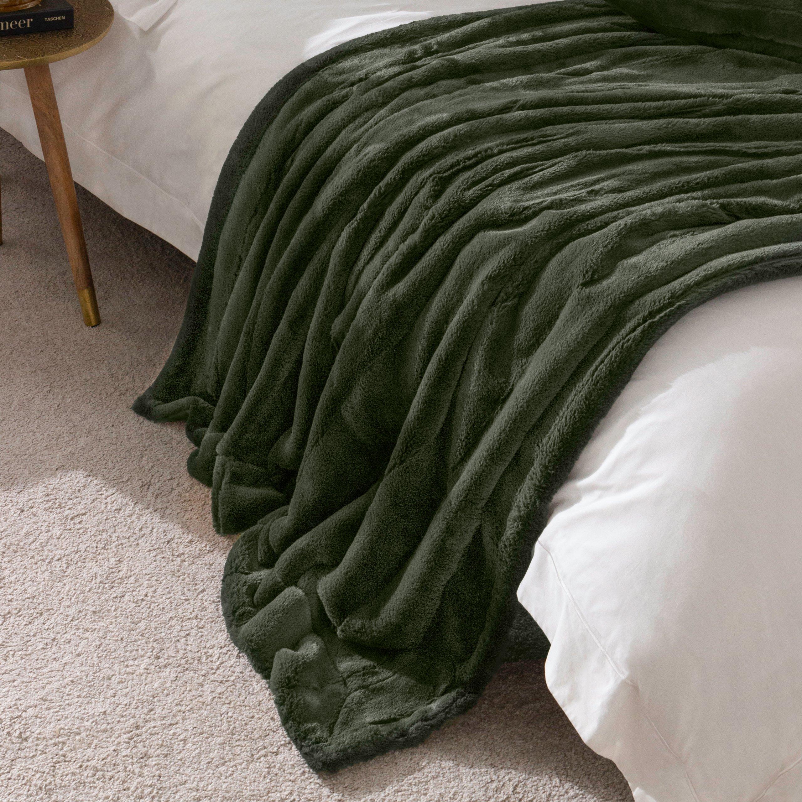 Pine - Paoletti - Empress Faux Fur Throw - 2