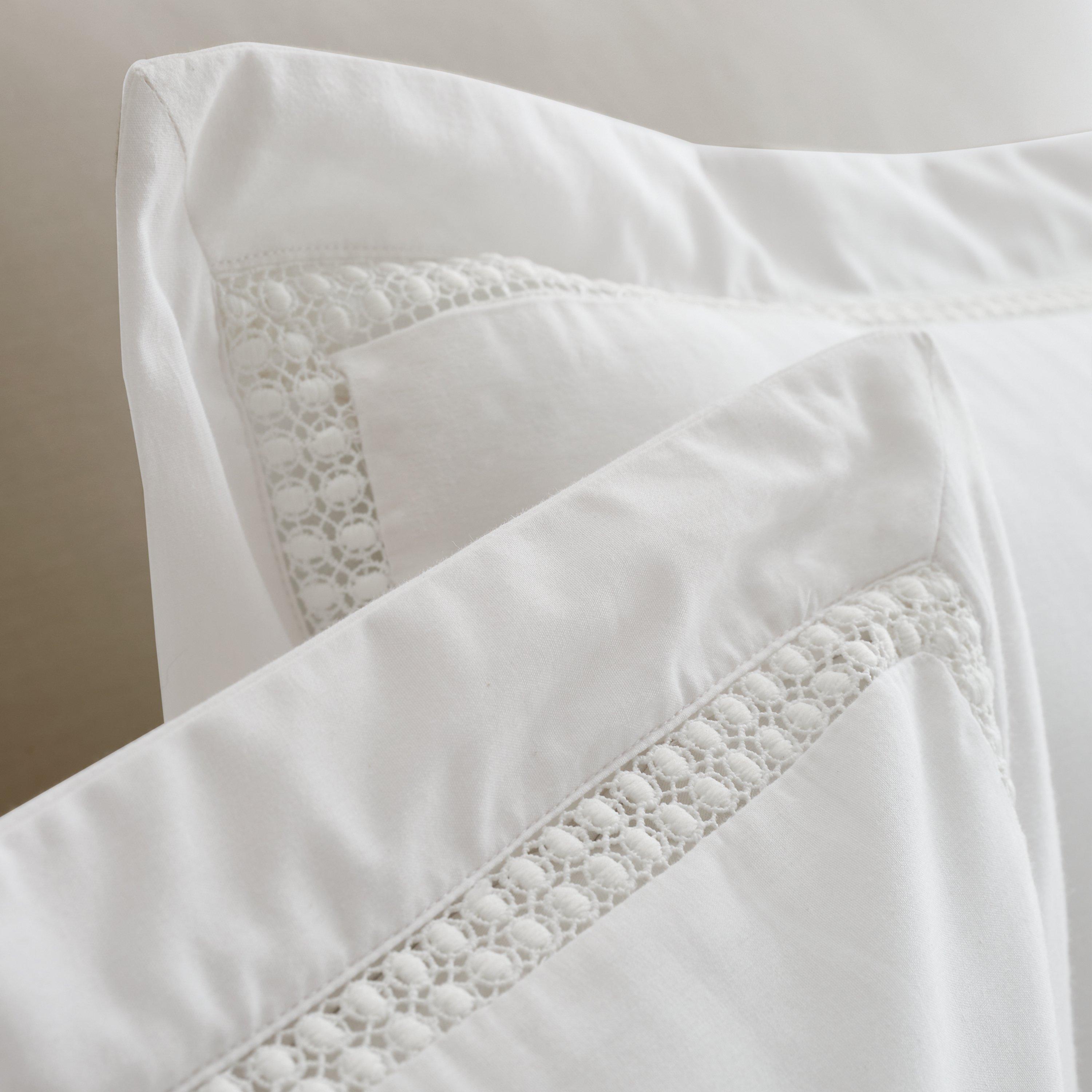 White - Bianca - Oxford Lace Trim 200TC Duvet Cover Set - 3