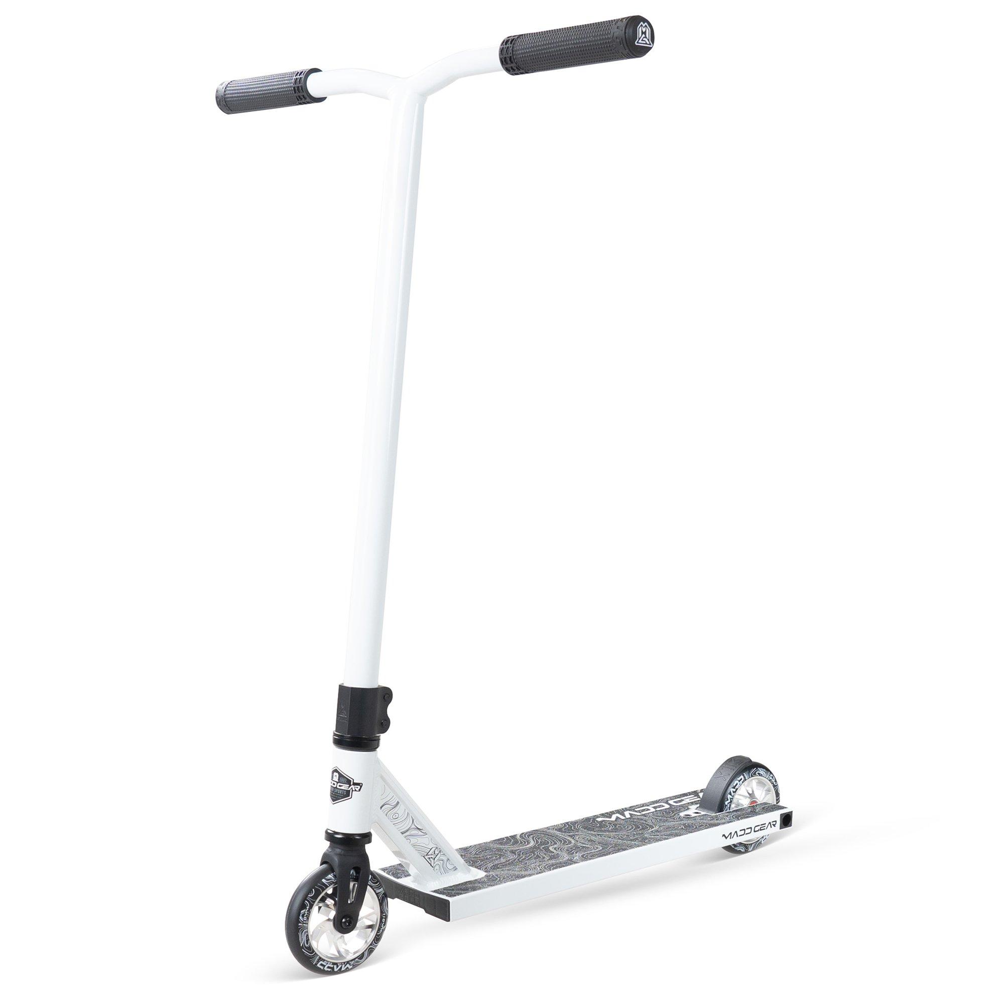 MADD GEAR TITAN MG-4PRO STUNT SCOOTER