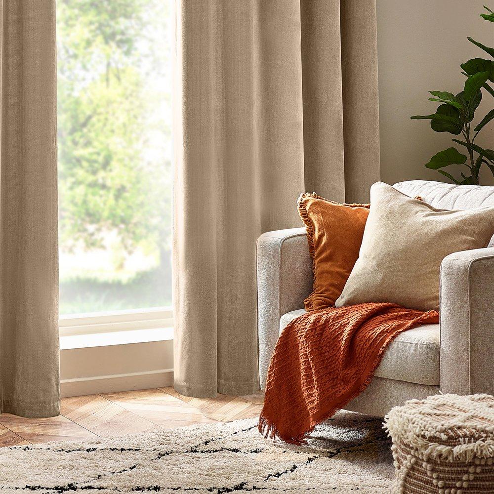 Natural - Yard - Heavy Chenille Piped Fibre Filled Cushion - 4
