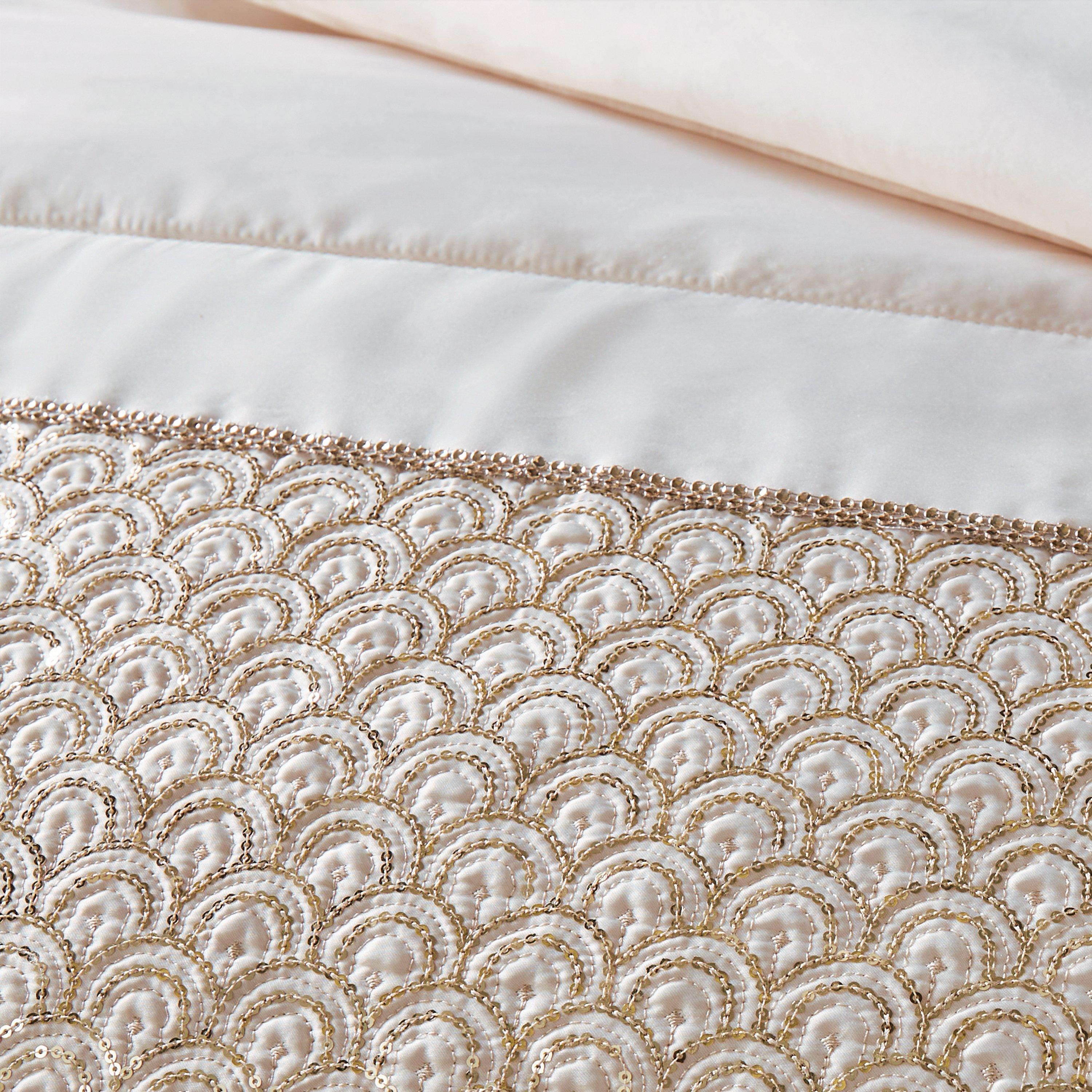 Champagne - Catherine Lansfield - Sequin Quilted Bedspread - 2