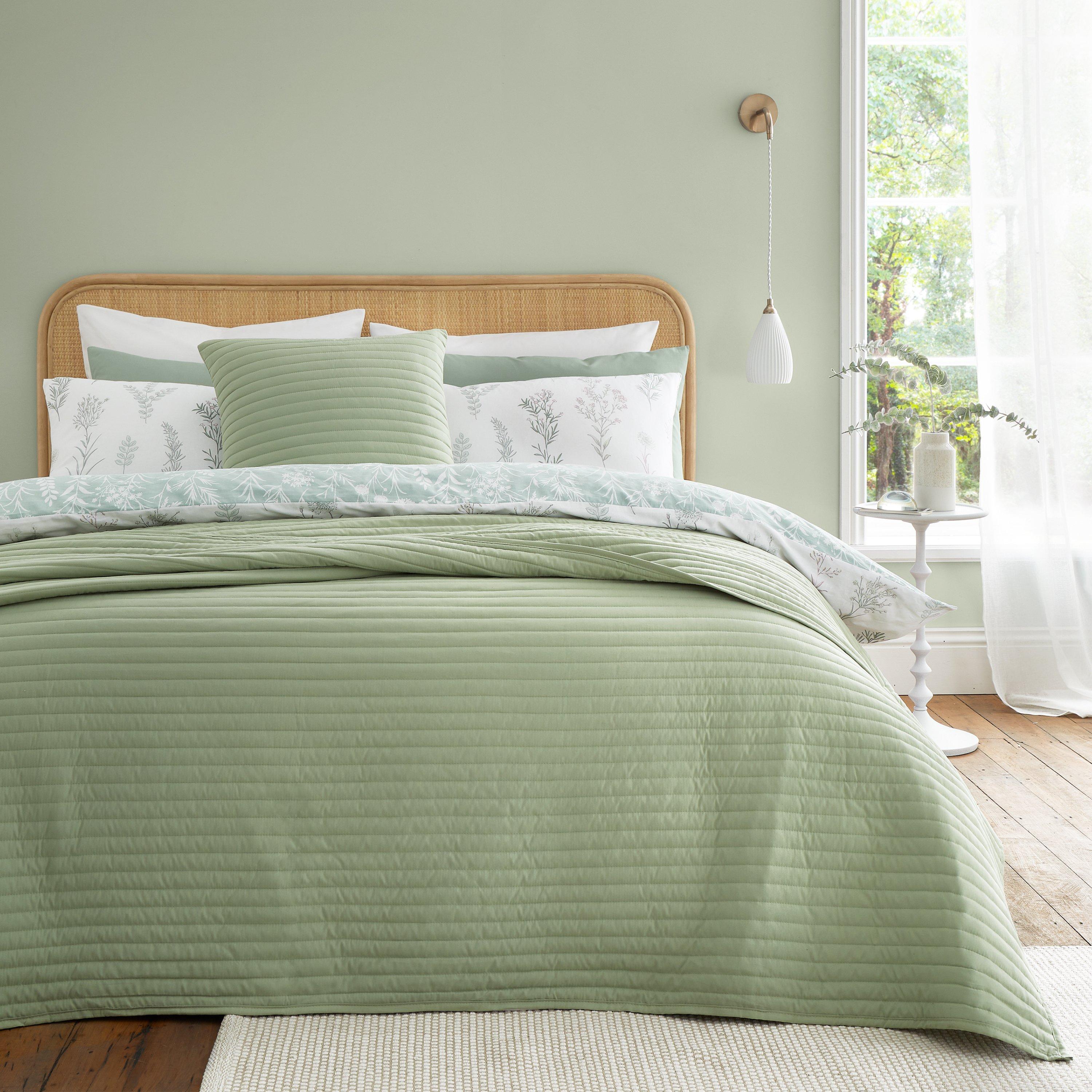 Bianca Unisex Sage Green Quilted Lines 220X230cm Bedspread - Image 10