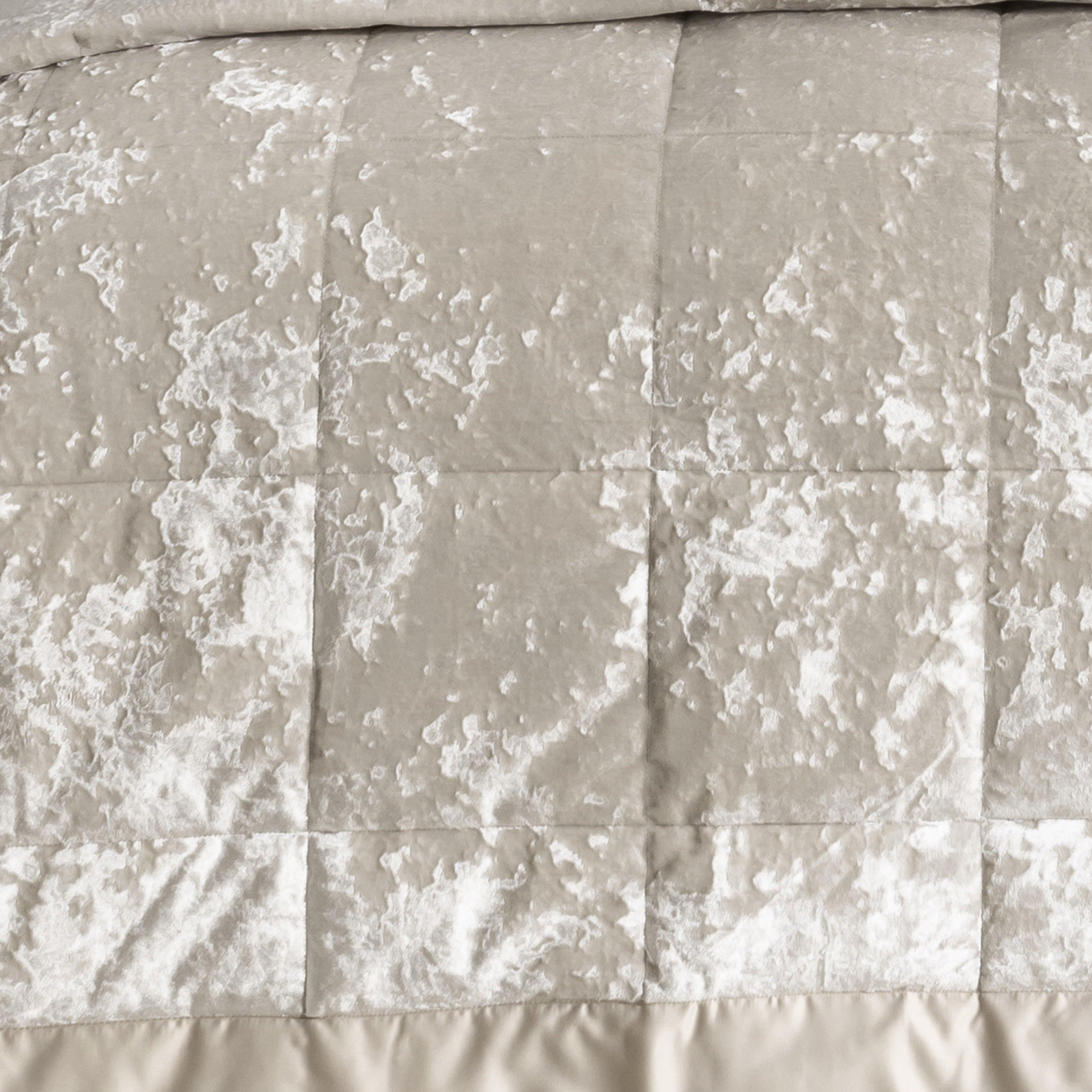 Natural - Catherine Lansfield - Velvet Quilted Bedspread - 3