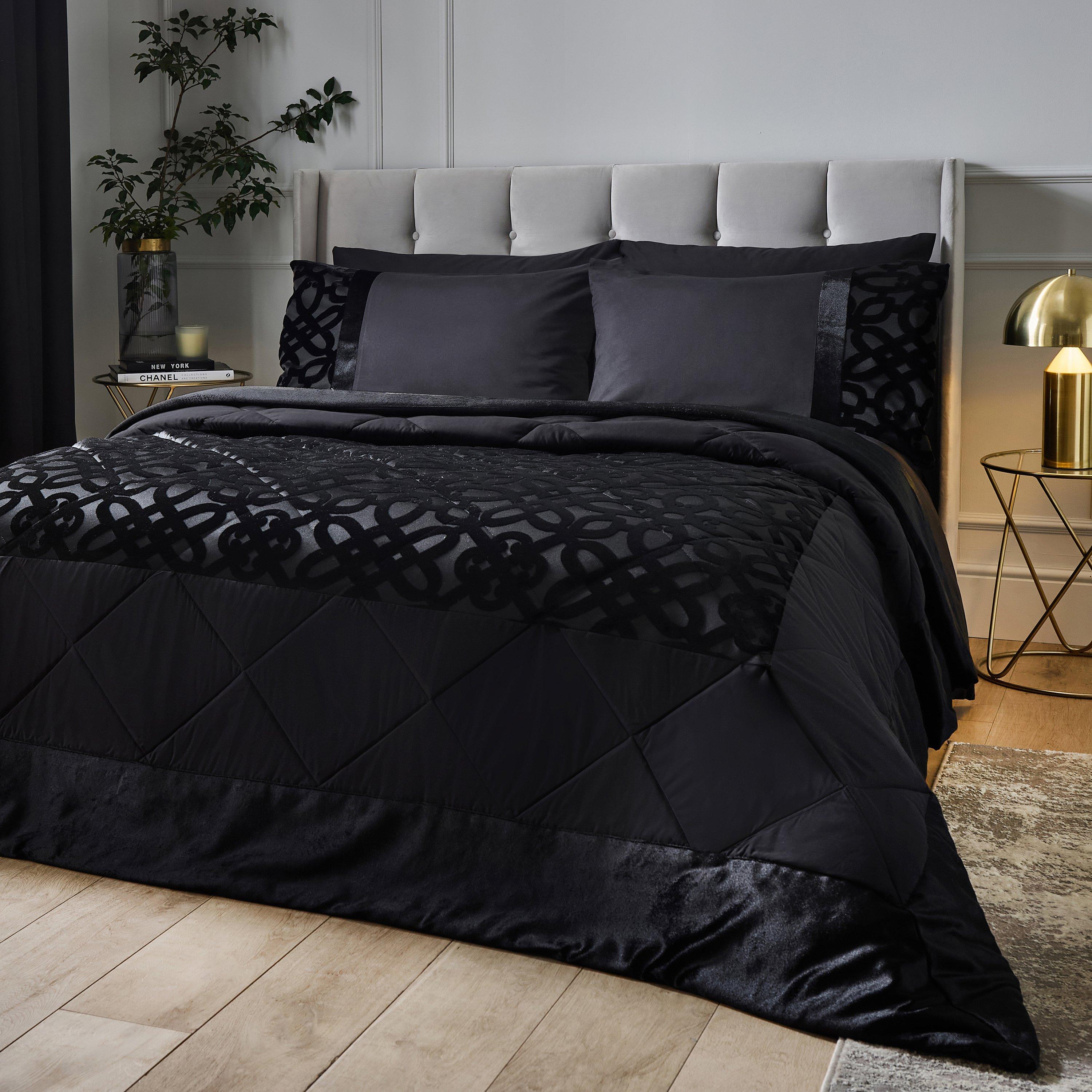 Catherine Lansfield  Lattice Cut Velvet Quilted Bedspread - Black - 220x230 cm