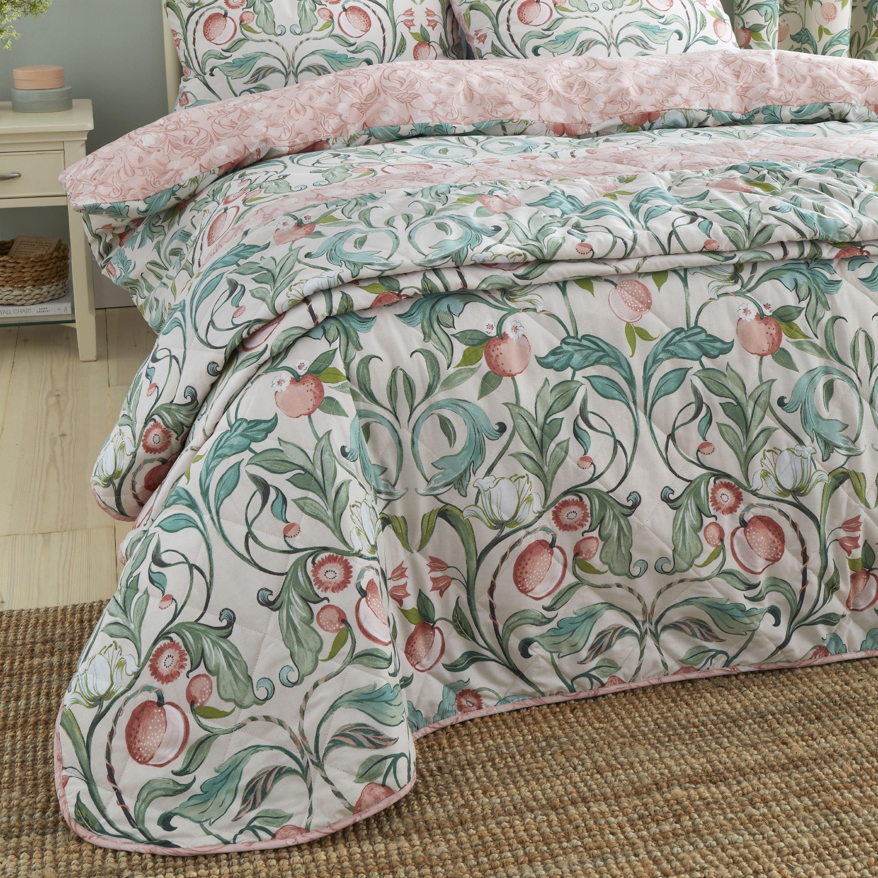 Natural - Catherine Lansfield - Clarence Floral Reversible Quilted Bedspread - 1