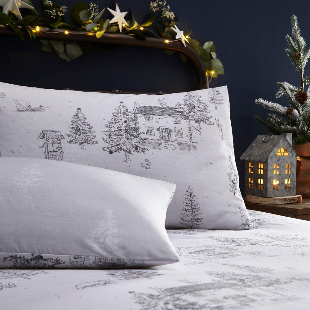 Snow - furn. - Mid Winter Toile Reversible Duvet Set - 3